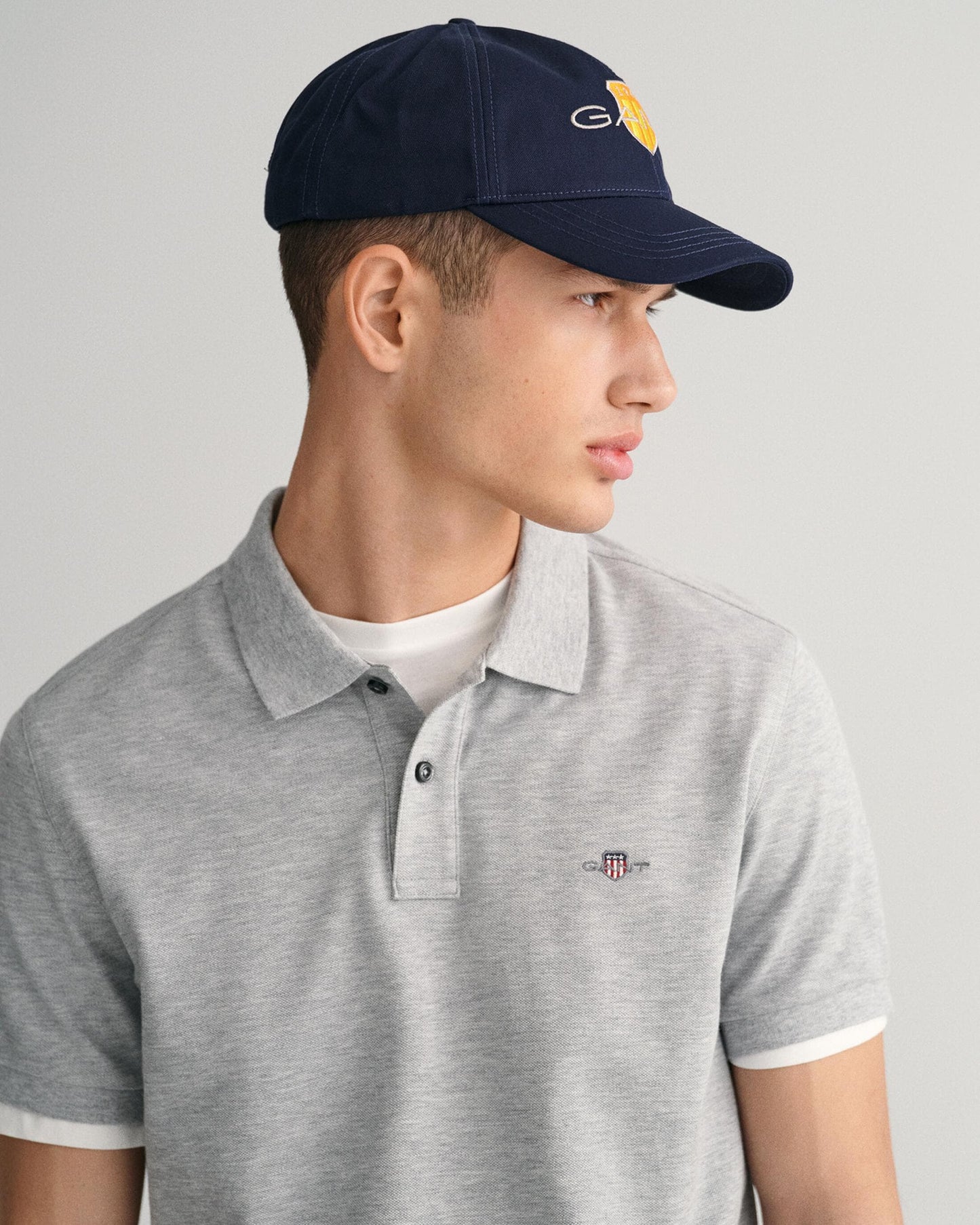 GANT Mens Slim Fit Short Sleeve Shield Logo Pique Polo - 93 Grey Melange