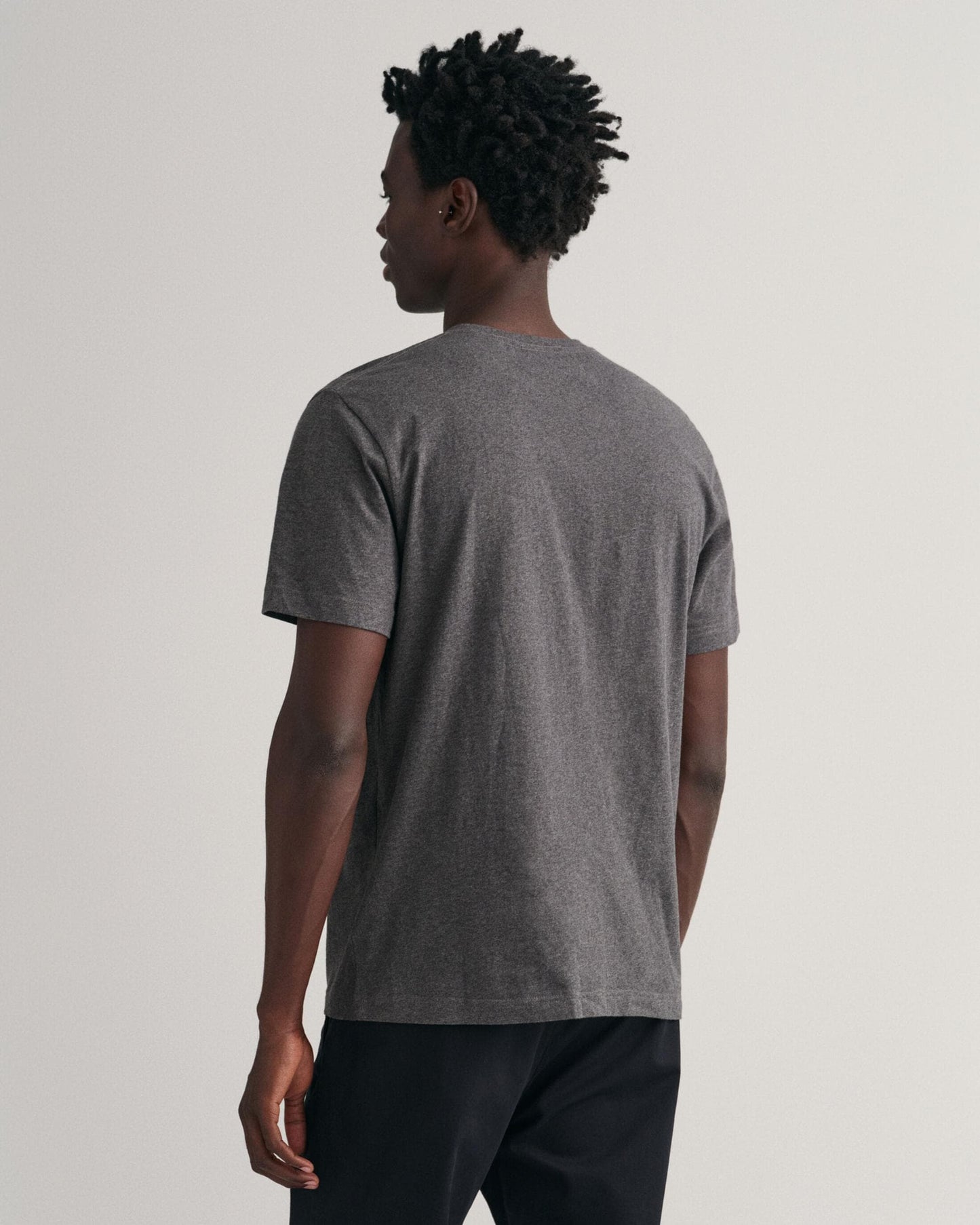 GANT Mens Regular Fit Short Sleeve Shield Logo T-Shirt - 95 Anthracite Melange