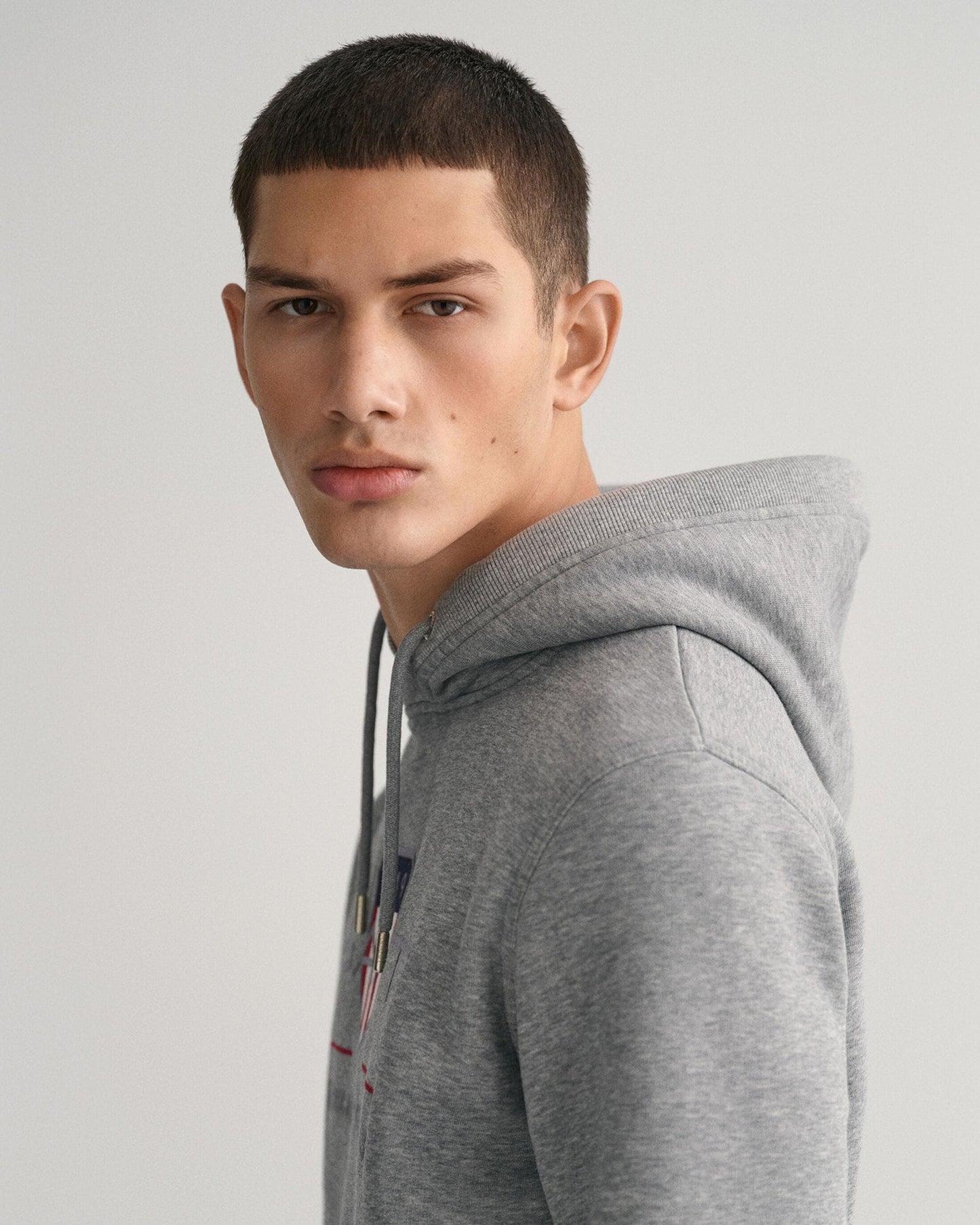 GANT Mens Regular FIt Archive Shield Pullover Hoodie - 93 Grey Melange