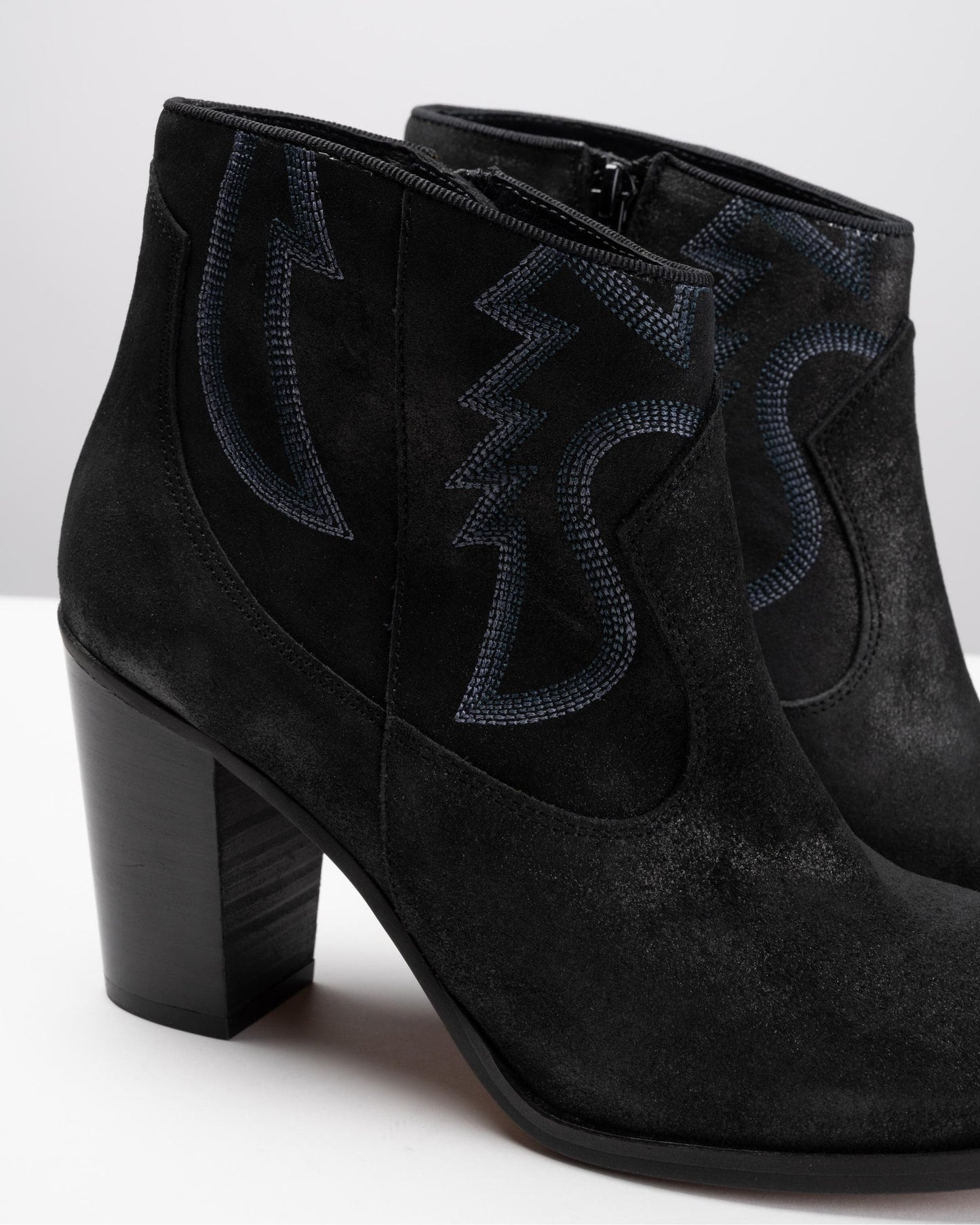 Kanna Adele Bunny Boot