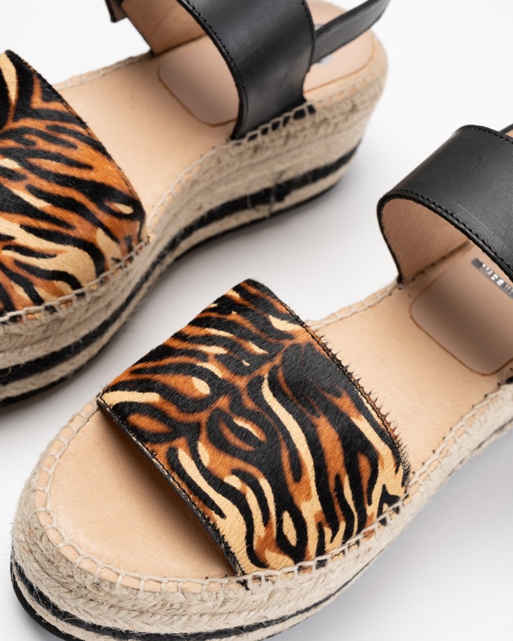 Kanna Pony Womens Flatform Sandals