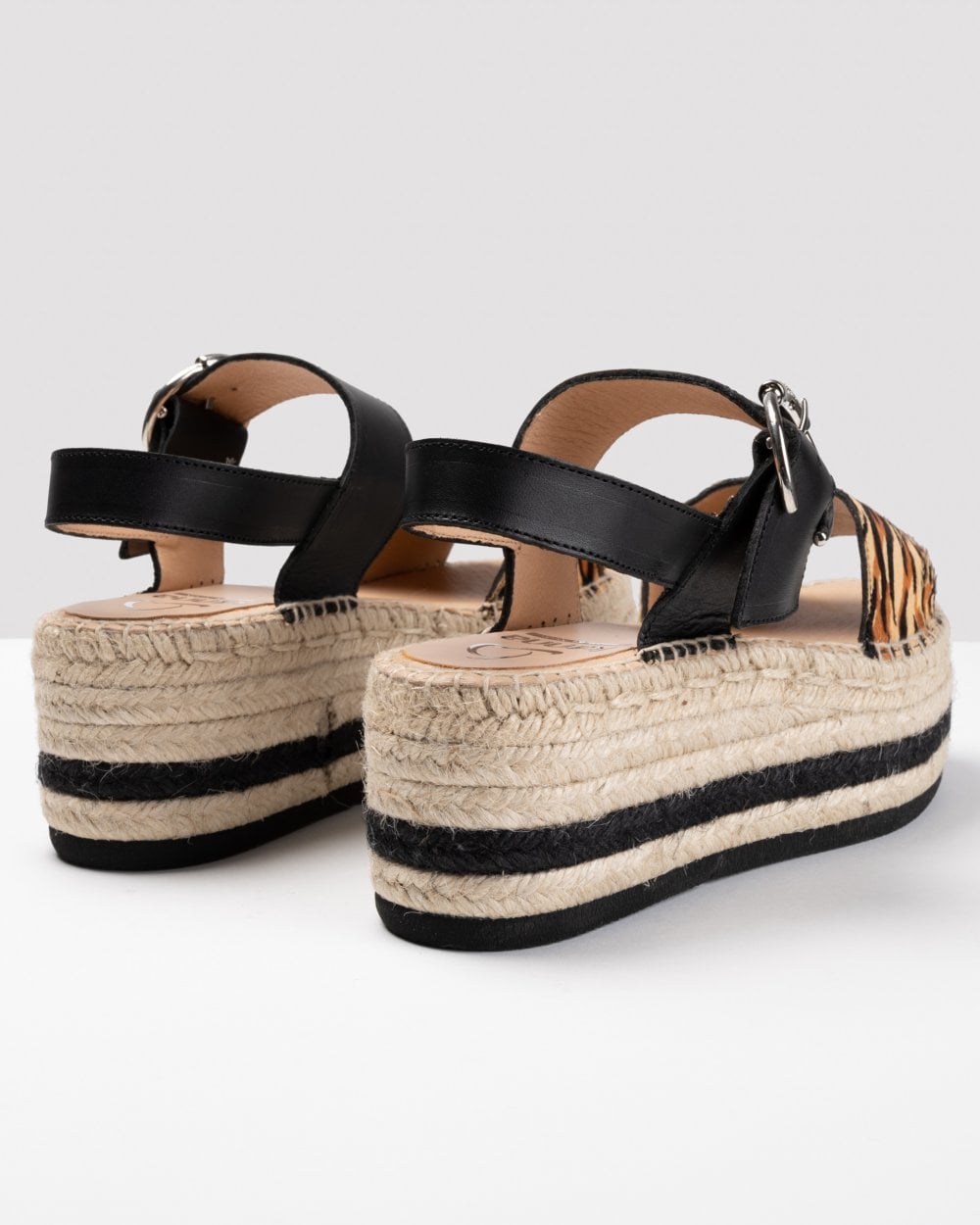 Kanna Pony Womens Flatform Sandals