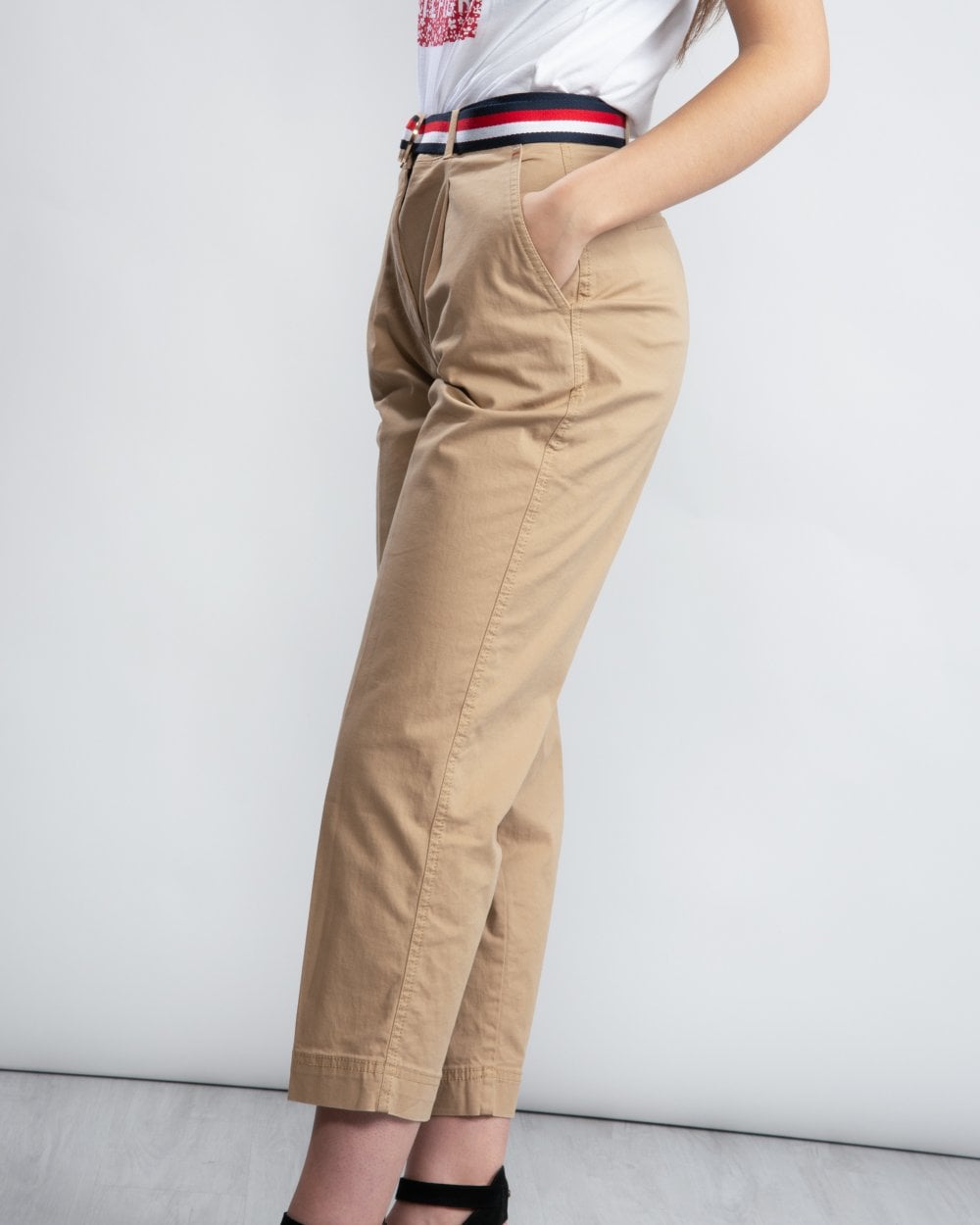 Tommy Hilfiger Th Essential Pleated Womens Chino