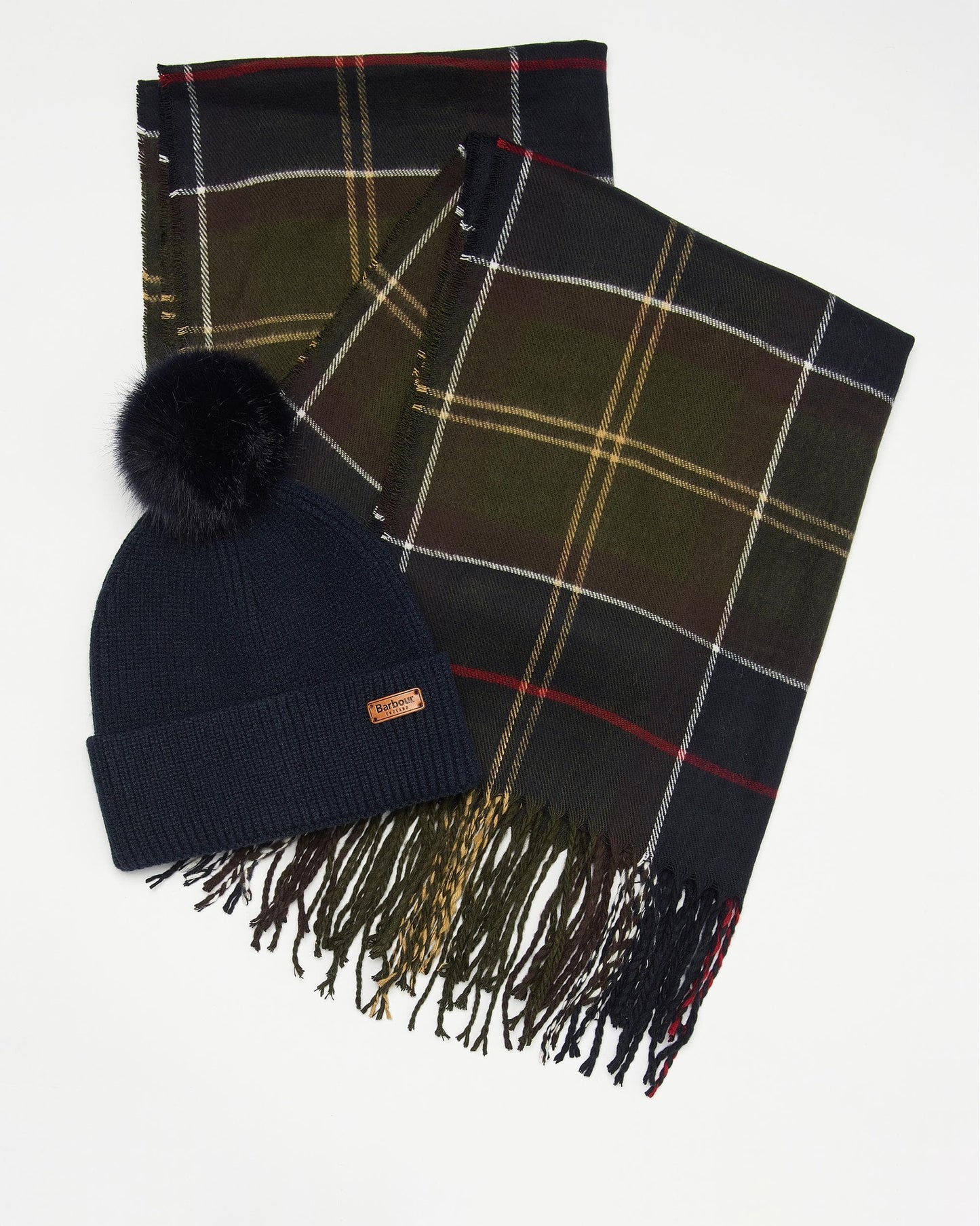 Barbour Dover Beanie & Hailes Scarf Gift Set - Classic
