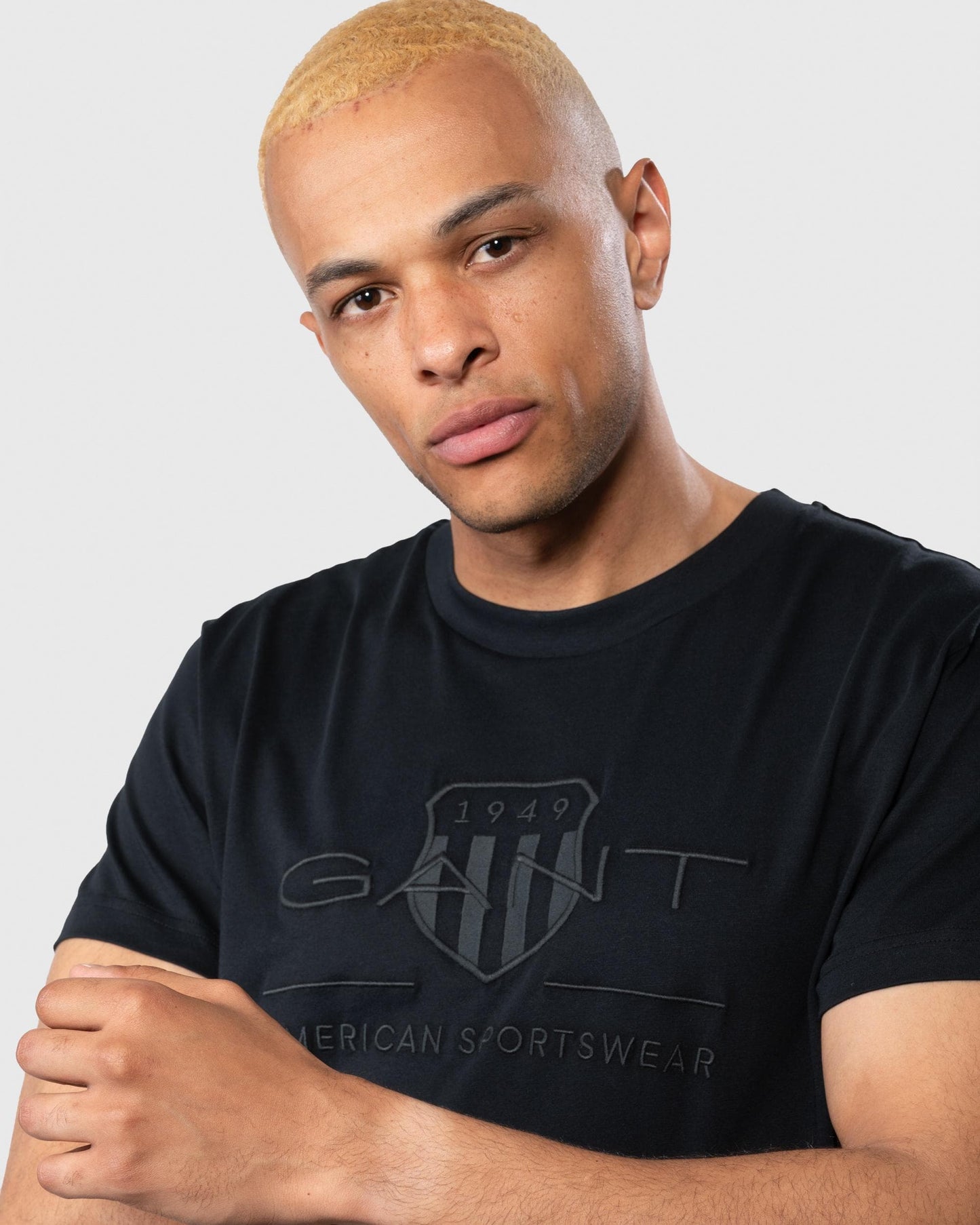 GANT Tonal Archive Shield Mens T-Shirt - 5 Black