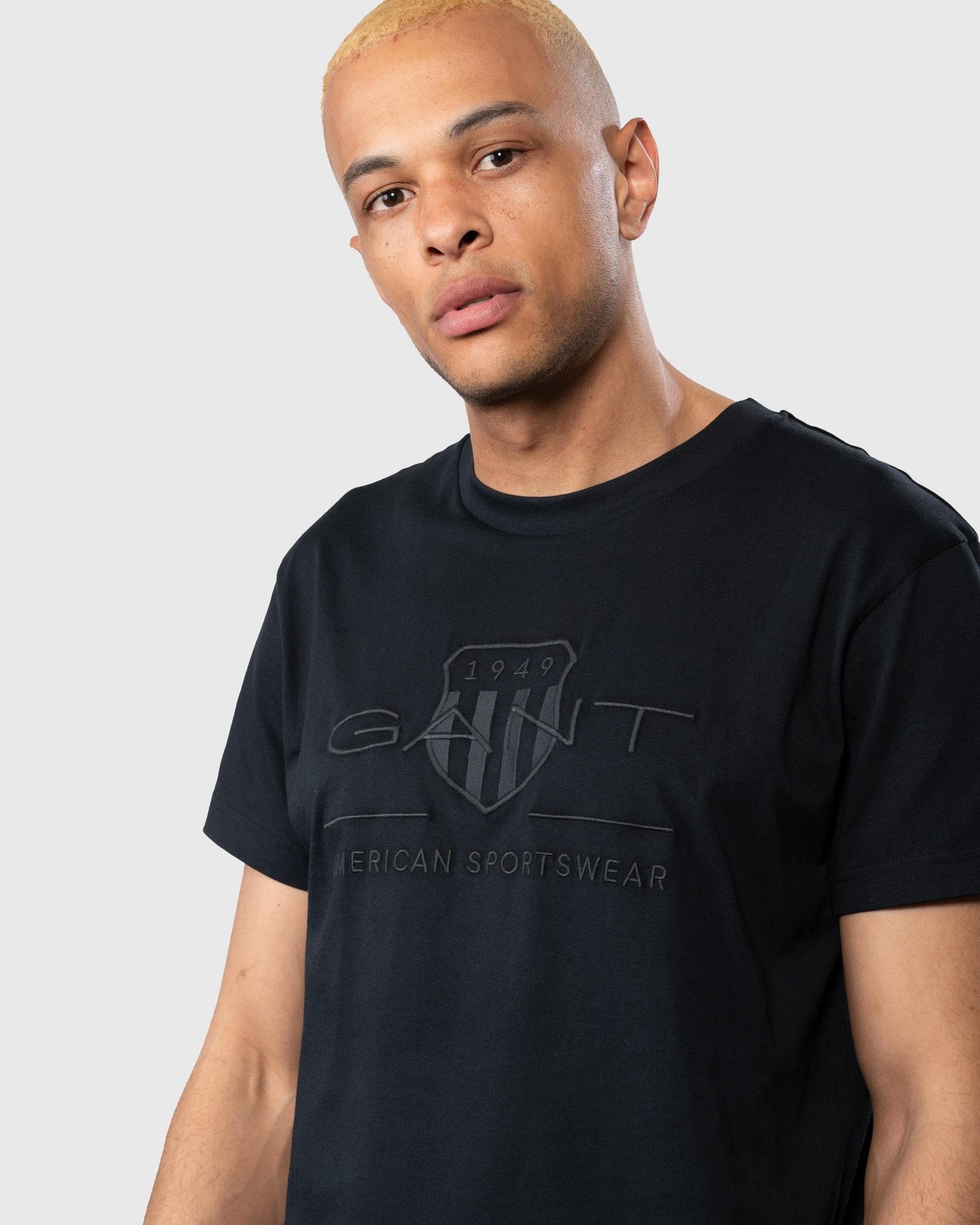 GANT Tonal Archive Shield Mens T-Shirt - 5 Black