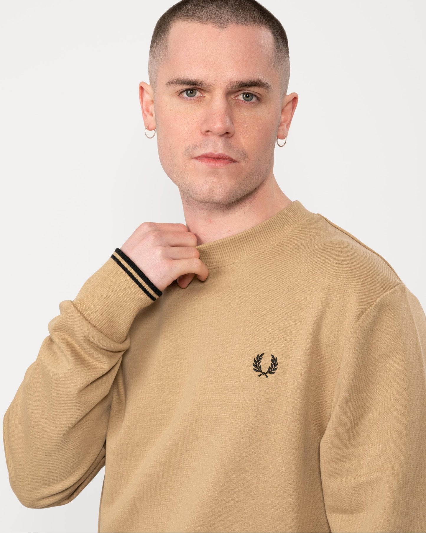 Fred Perry Mens Crew Neck Sweatshirt - Warm Stone/Black U88