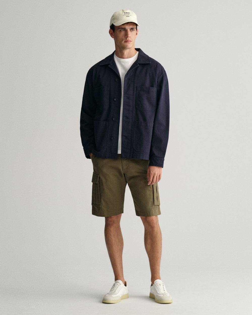 GANT Mens Relaxed Twill Cargo Shorts - 301 Juniper Green