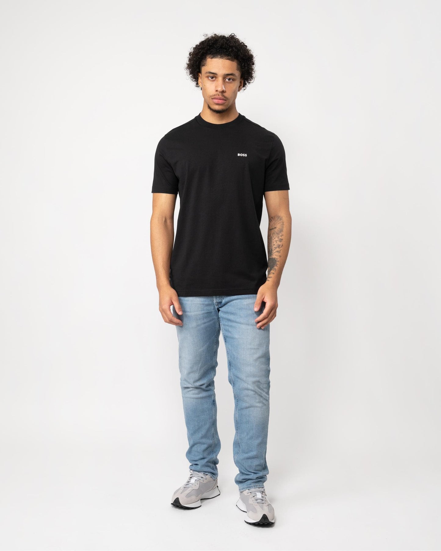 BOSS Green Tee Mens Stretch Cotton T-Shirt with Contrast Logo - Black 004