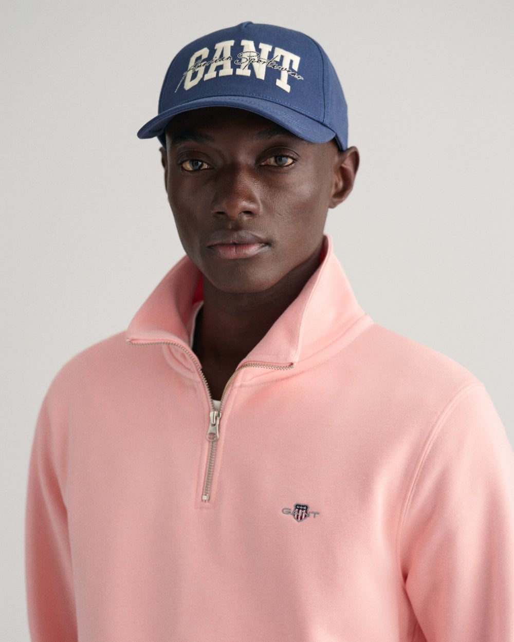 GANT Mens Regular Fit Shield Logo Half Zip Sweatshirt - 671 Bubblegum Pink