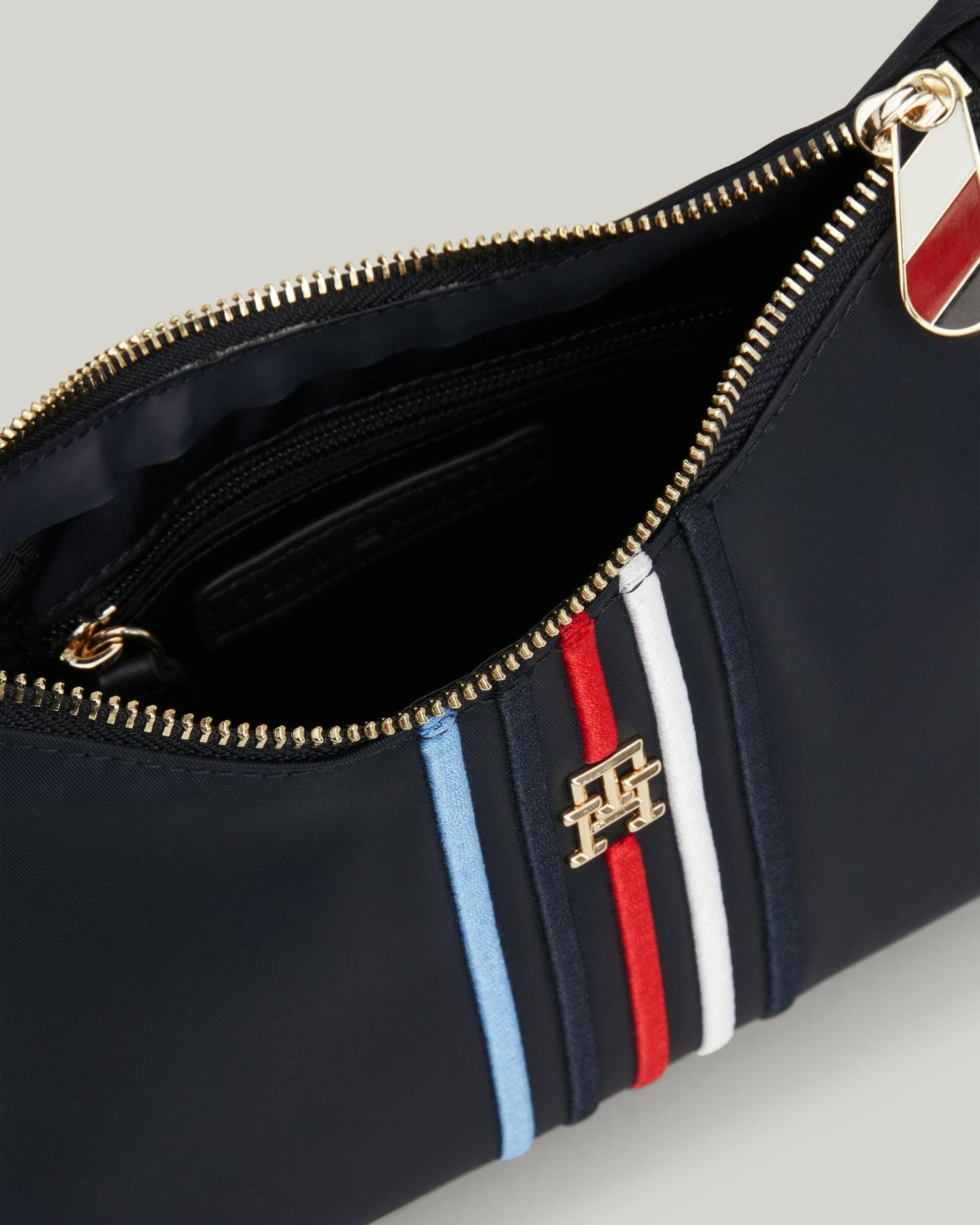 Tommy Hilfiger Poppy Corporate Womens Shoulder Bag