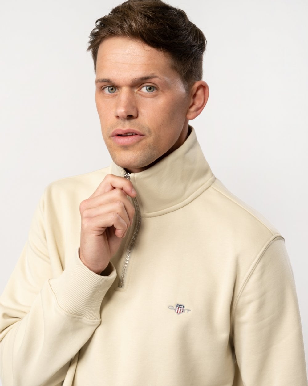 GANT Mens Regular Fit Shield Logo Half Zip Sweatshirt - 239 Silky Beige