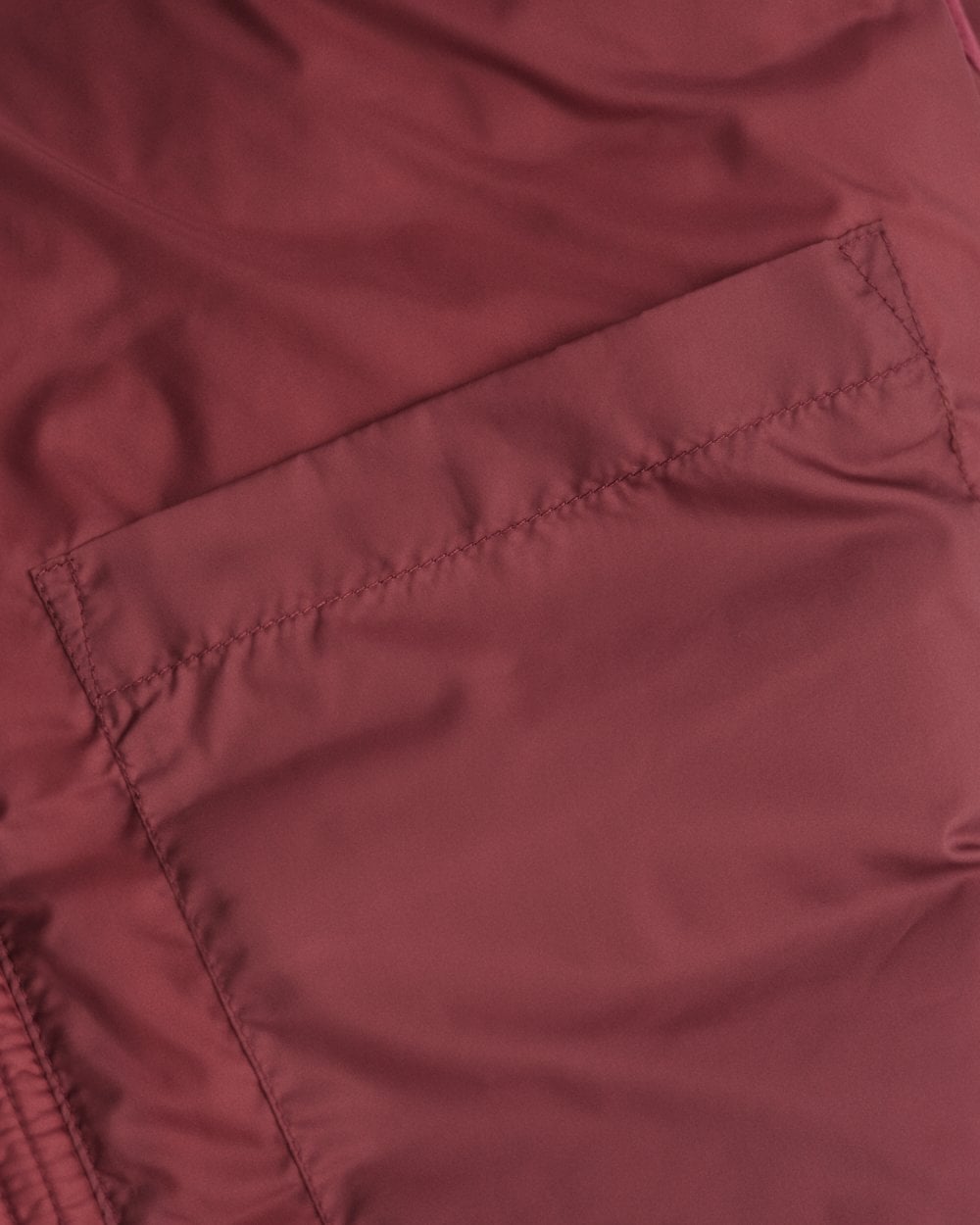 GANT Mens Light Down Gilet - 638 Wine Red