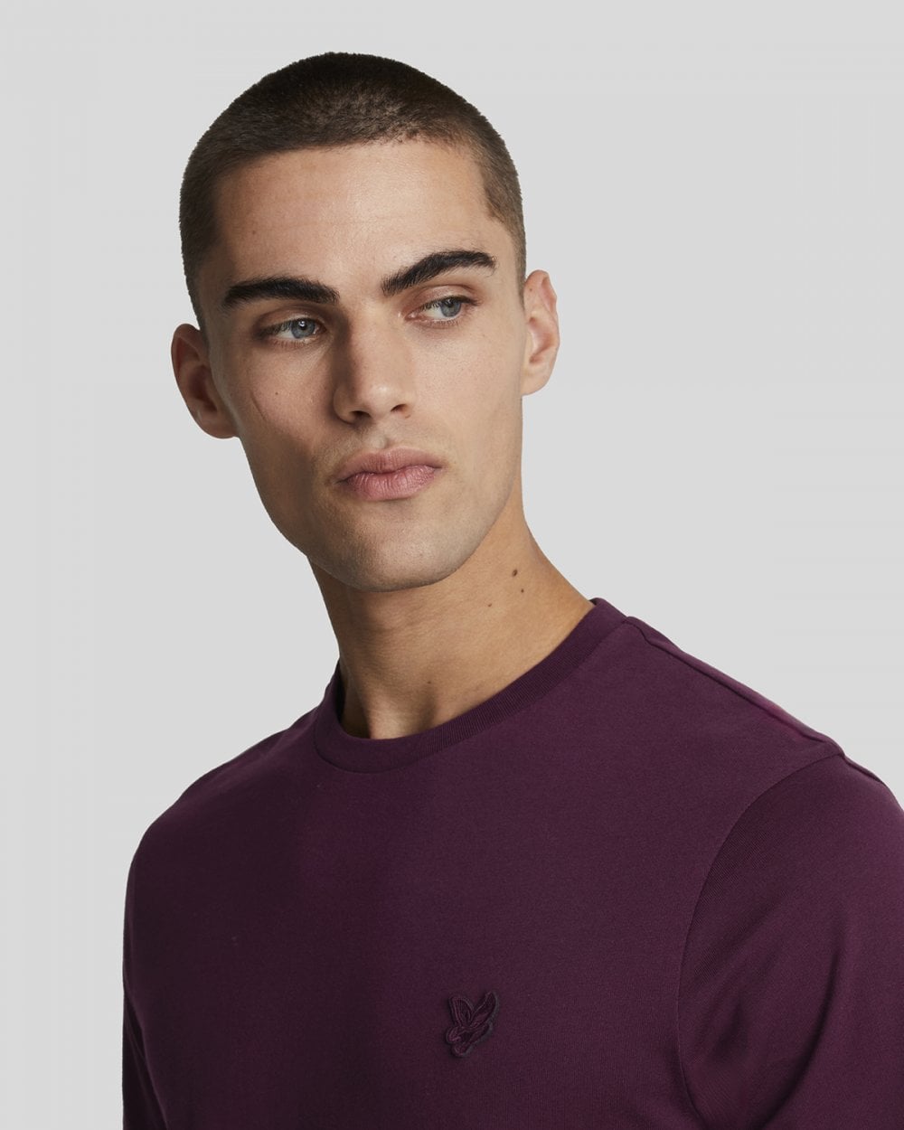 Lyle & Scott Tonal Eagle Mens T-Shirt - Z562 Burgundy