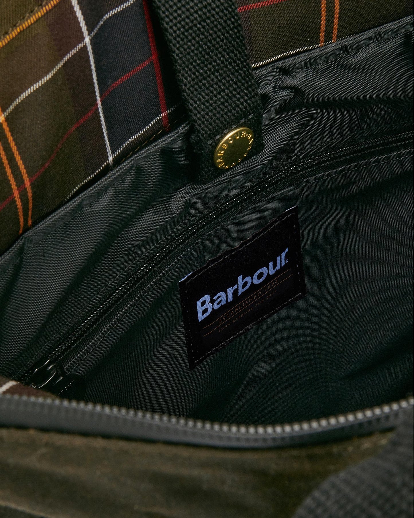 Barbour Field Unisex Wax Backpack - Olive/Black