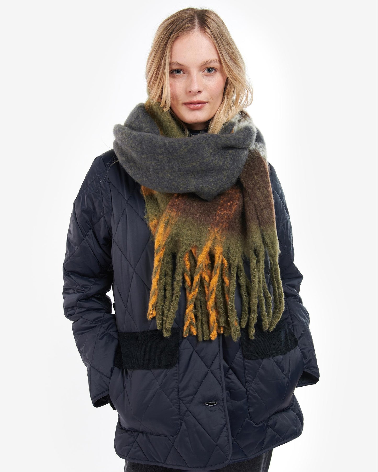 Barbour Isla Tartan Womens Boucle Scarf