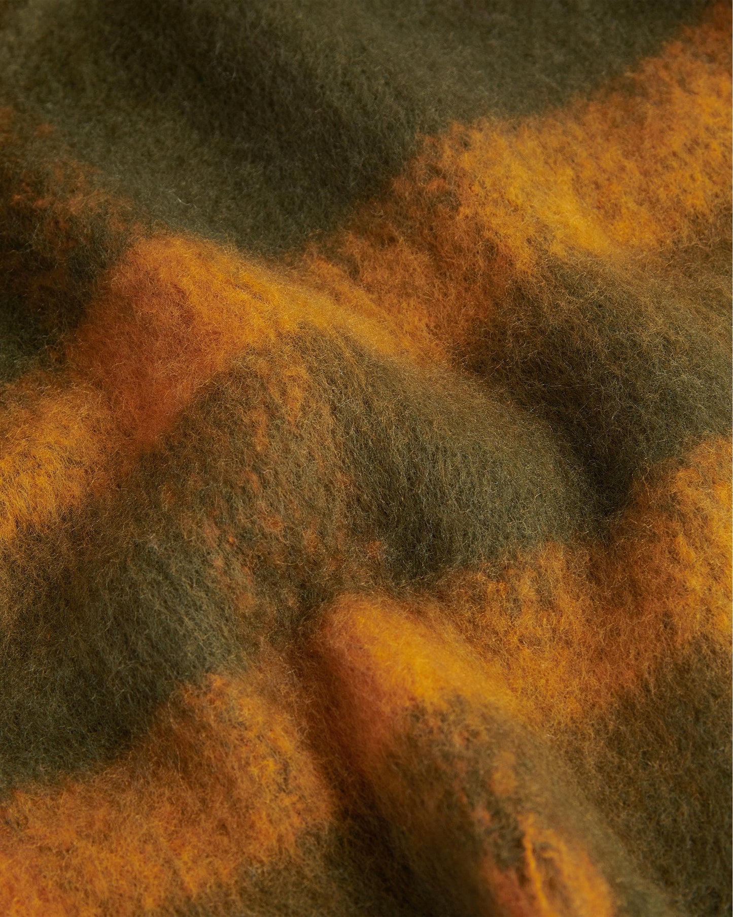 Barbour Isla Tartan Womens Boucle Scarf - Classic