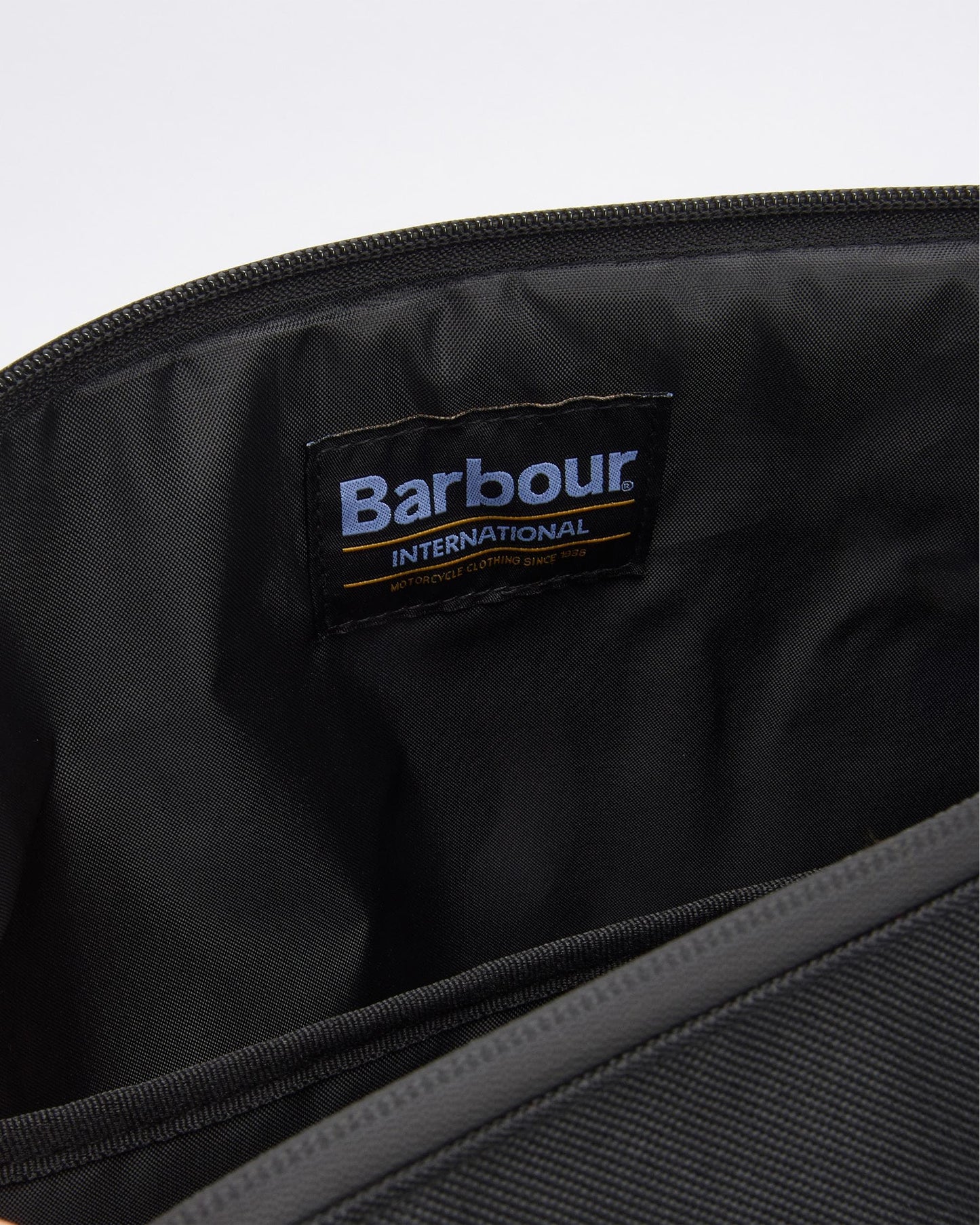 Barbour International Knockhill Unisex Essential Holdall