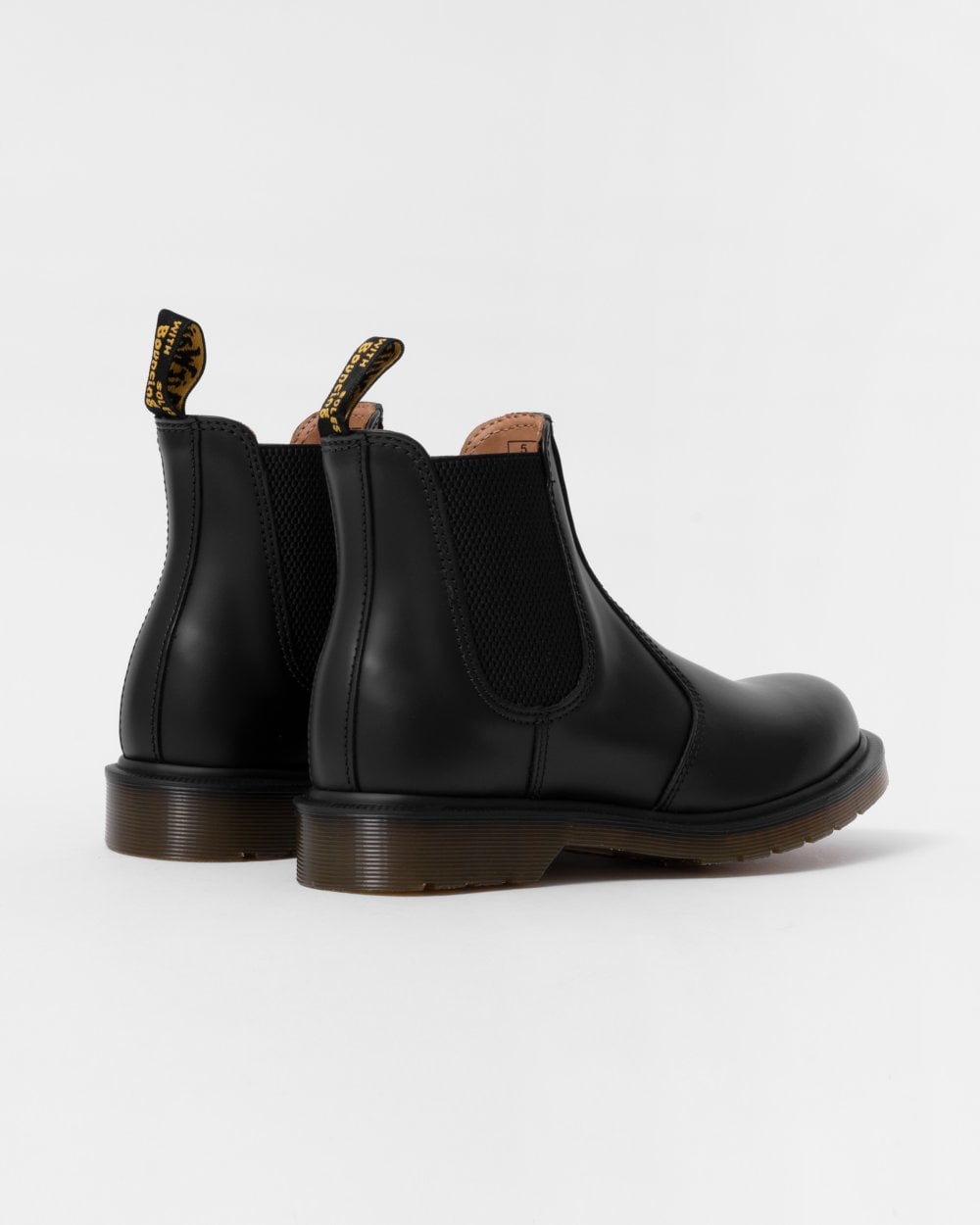 Dr Martens 2976 Smooth Unisex Chelsea Boot