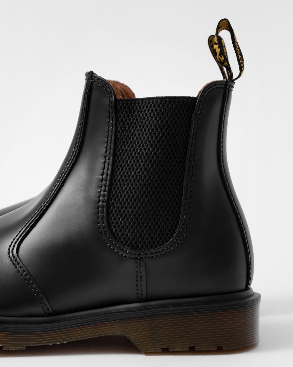 Dr Martens 2976 Smooth Unisex Chelsea Boot