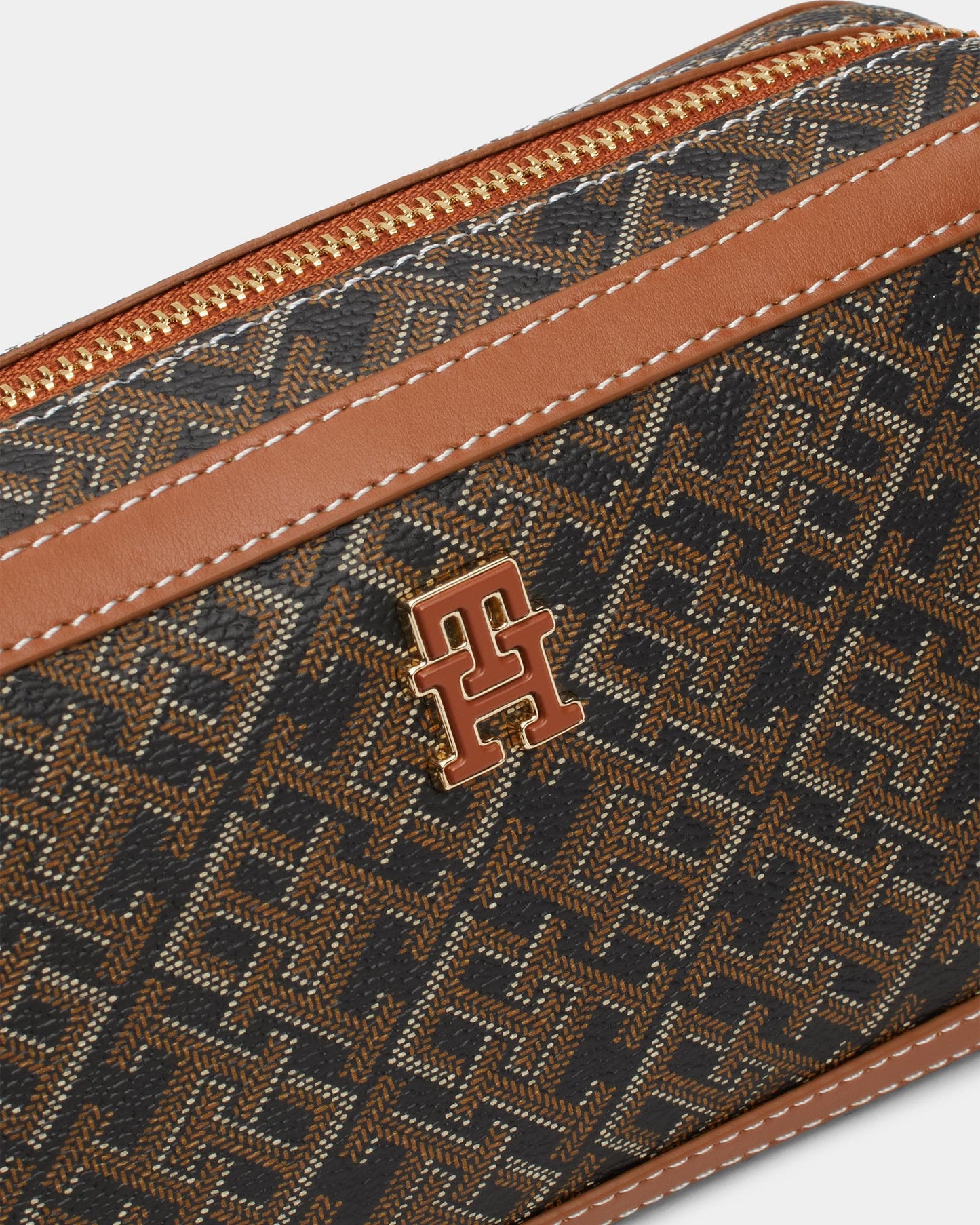 Tommy Hilfiger TH Monoplay Womens Leather Camera Bag