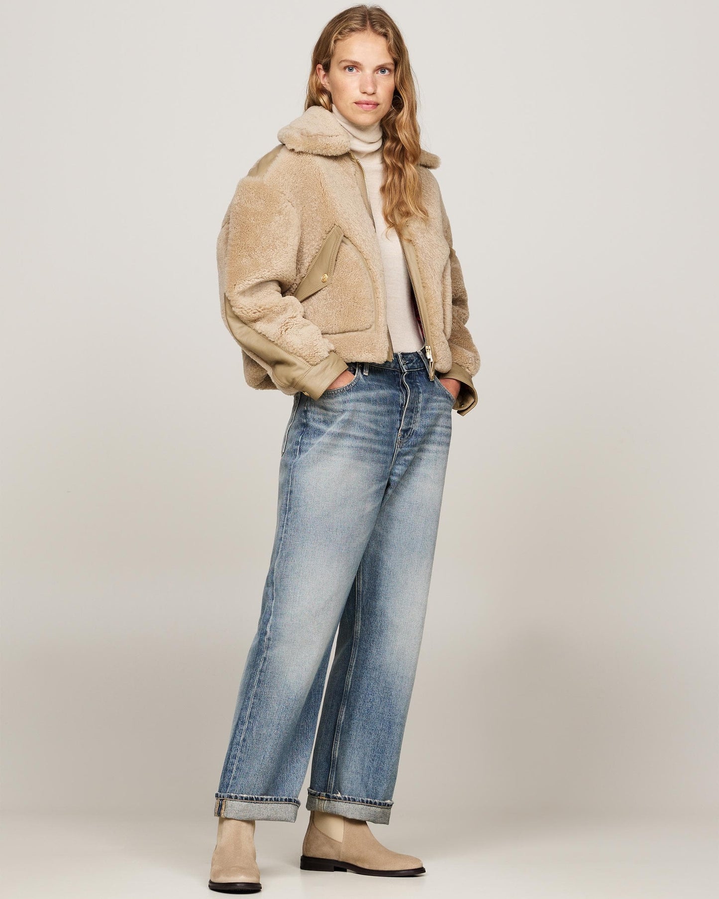 Tommy Hilfiger Flag Low-Heel Suede Womens Chelsea Boots - Beige