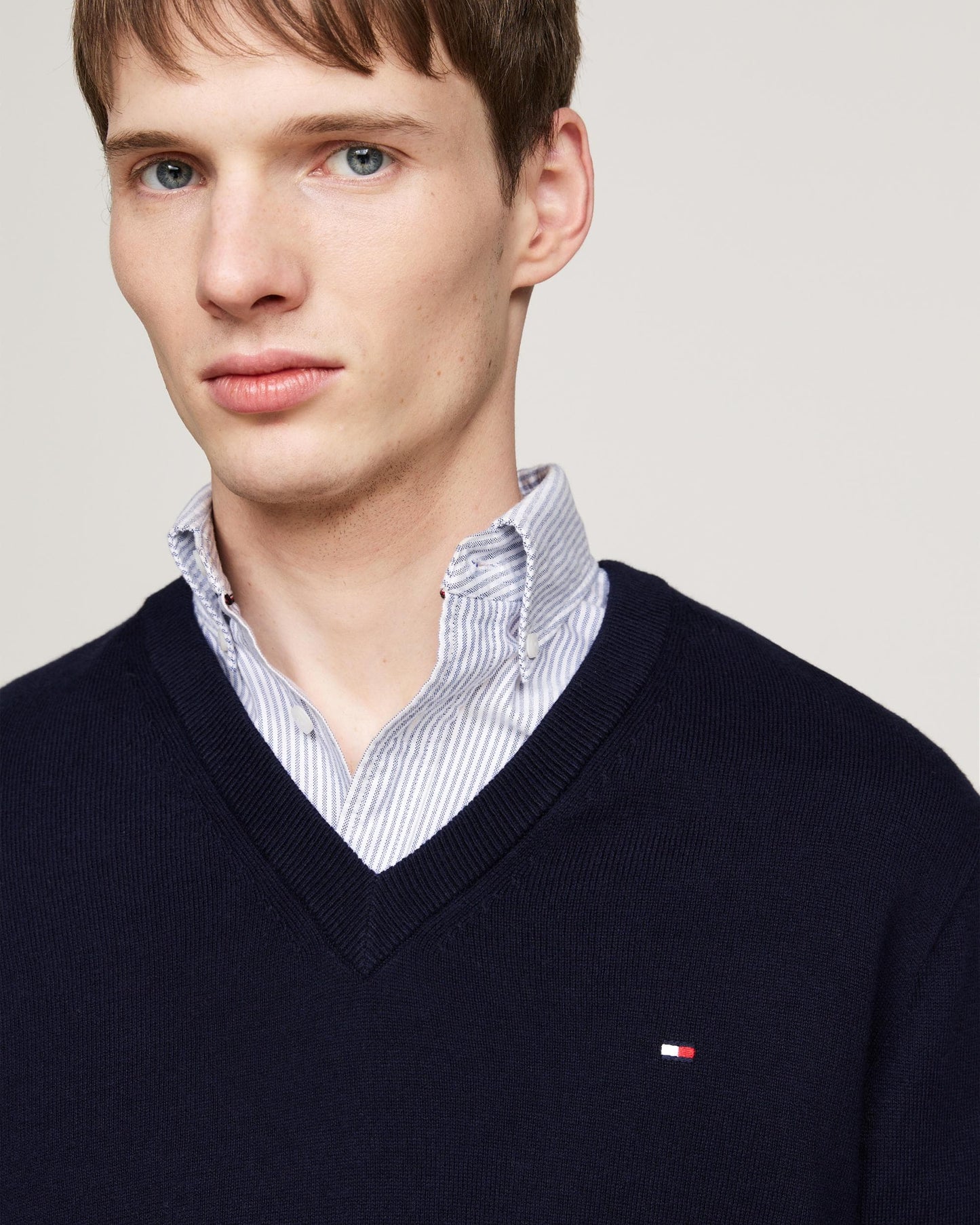 Tommy Hilfiger Pima Organic Cotton Mens Cashmere V-Neck Jumper - Desert Sky