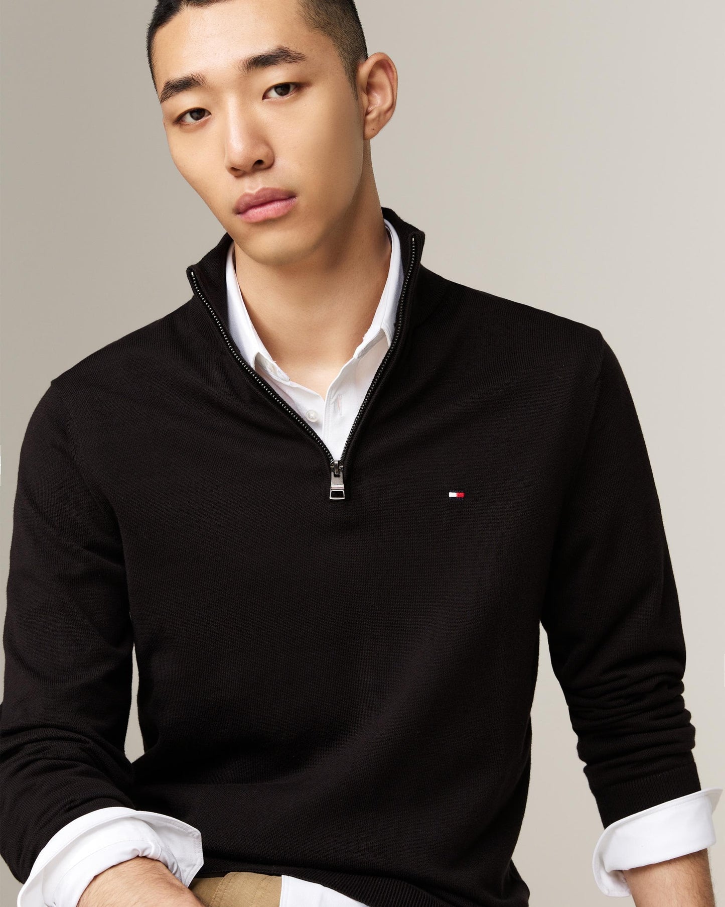 Tommy Hilfiger Essential Cotton 1/4 Zip Mock Mens Sweatshirt - Black