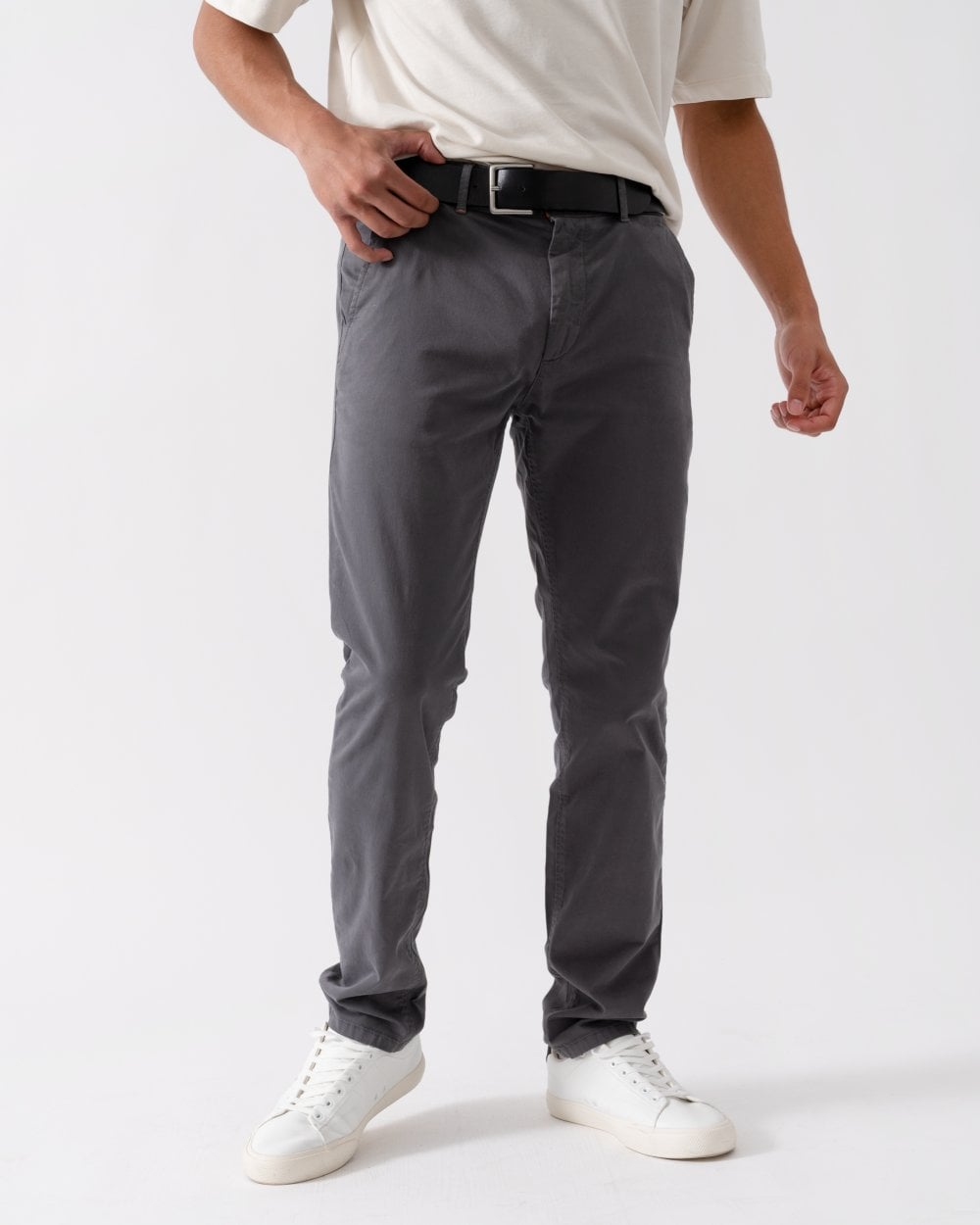 BOSS Orange Mens Slim Fit Chinos in Stretch-Cotton Satin NOS - Grey 020