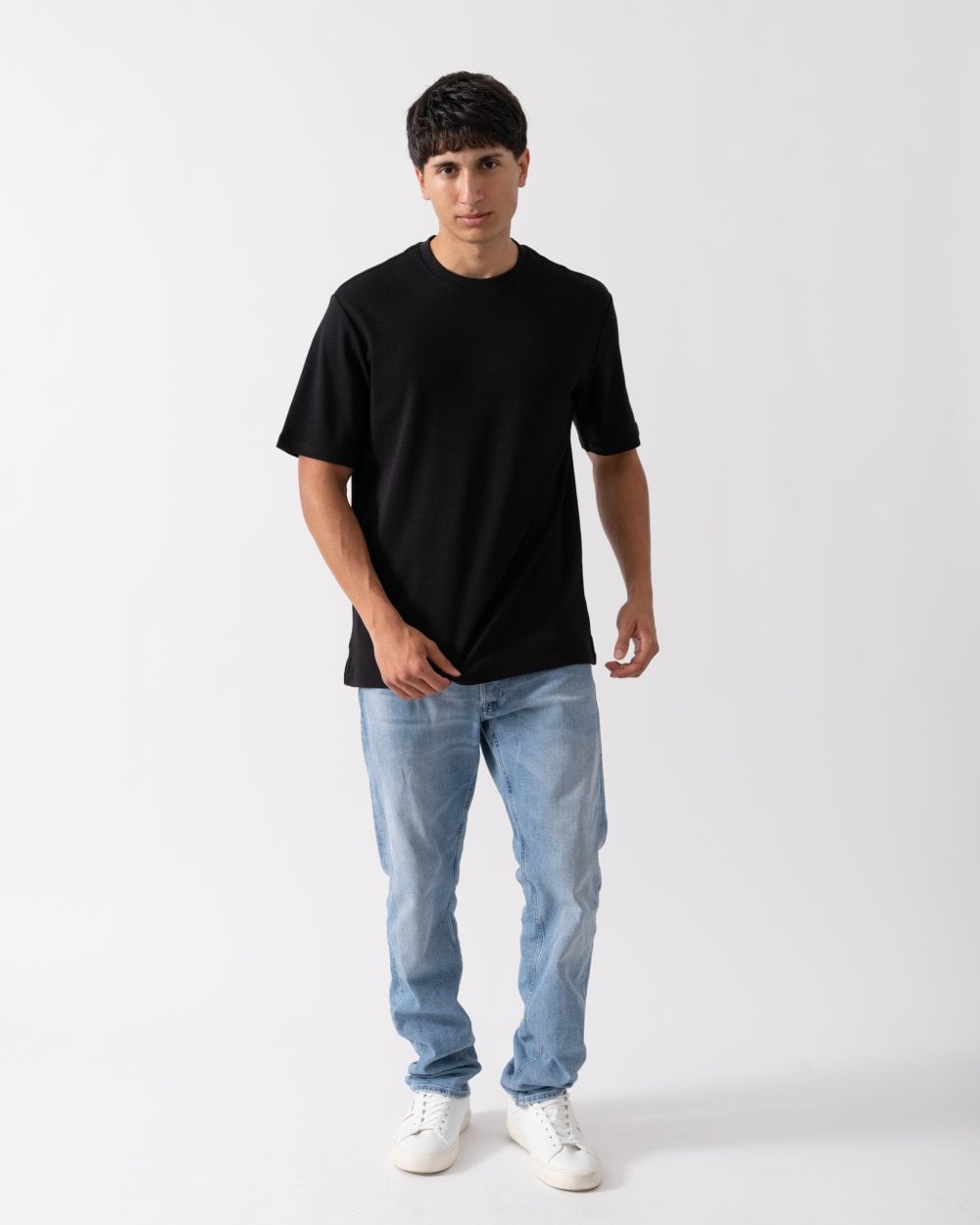Oliver Sweeney Palmela Mens Crew Neck T-Shirt - Black