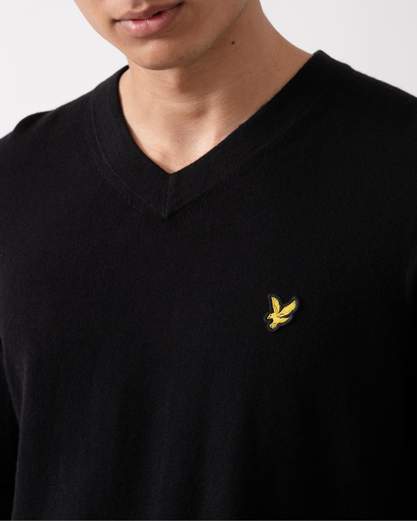 Lyle & Scott Cotton Merino Mens V-Neck Jumper - Z865 Jet Black