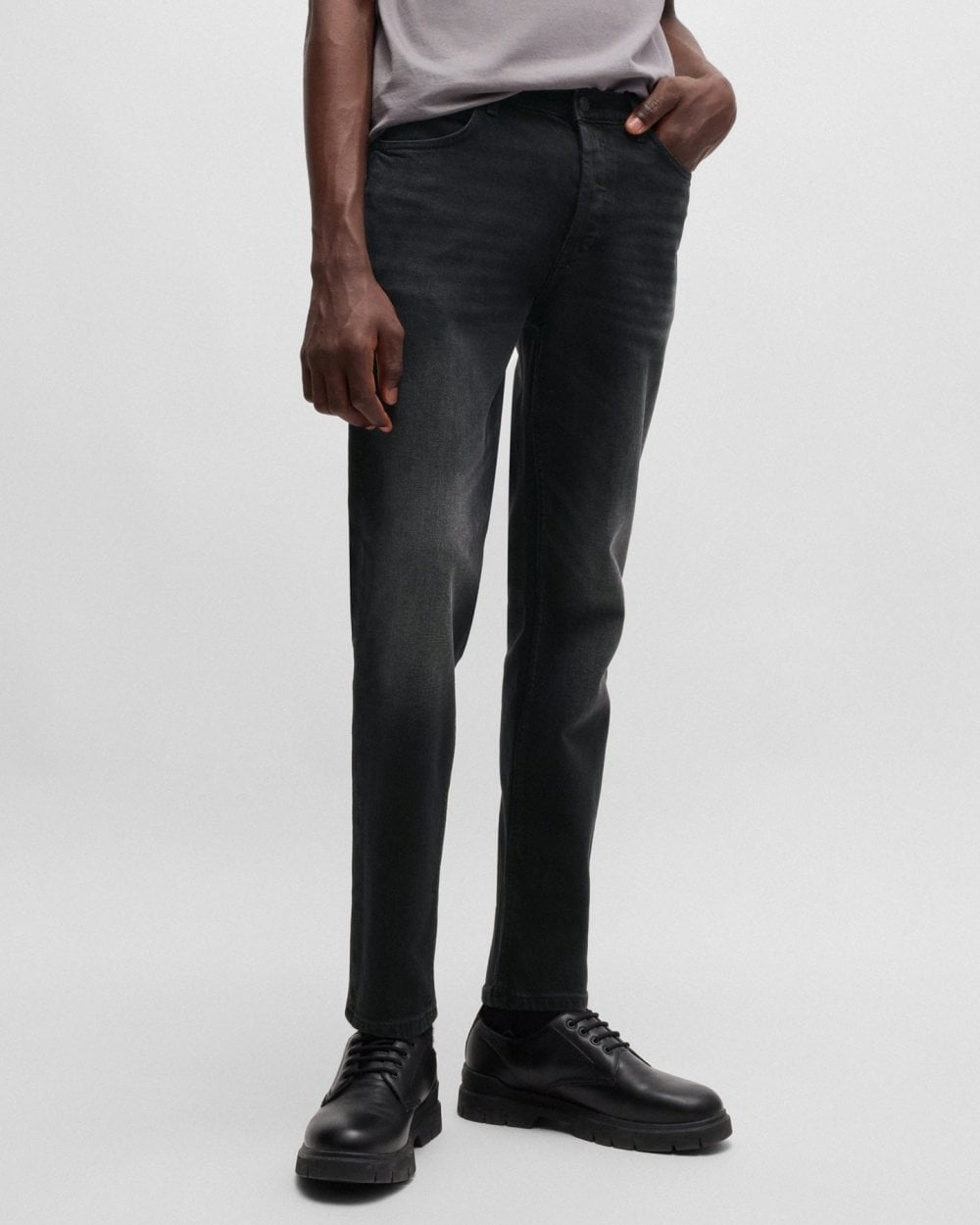 HUGO HUGO 634 Mens Tapered-Fit Jeans in Black Stretch Denim NOS