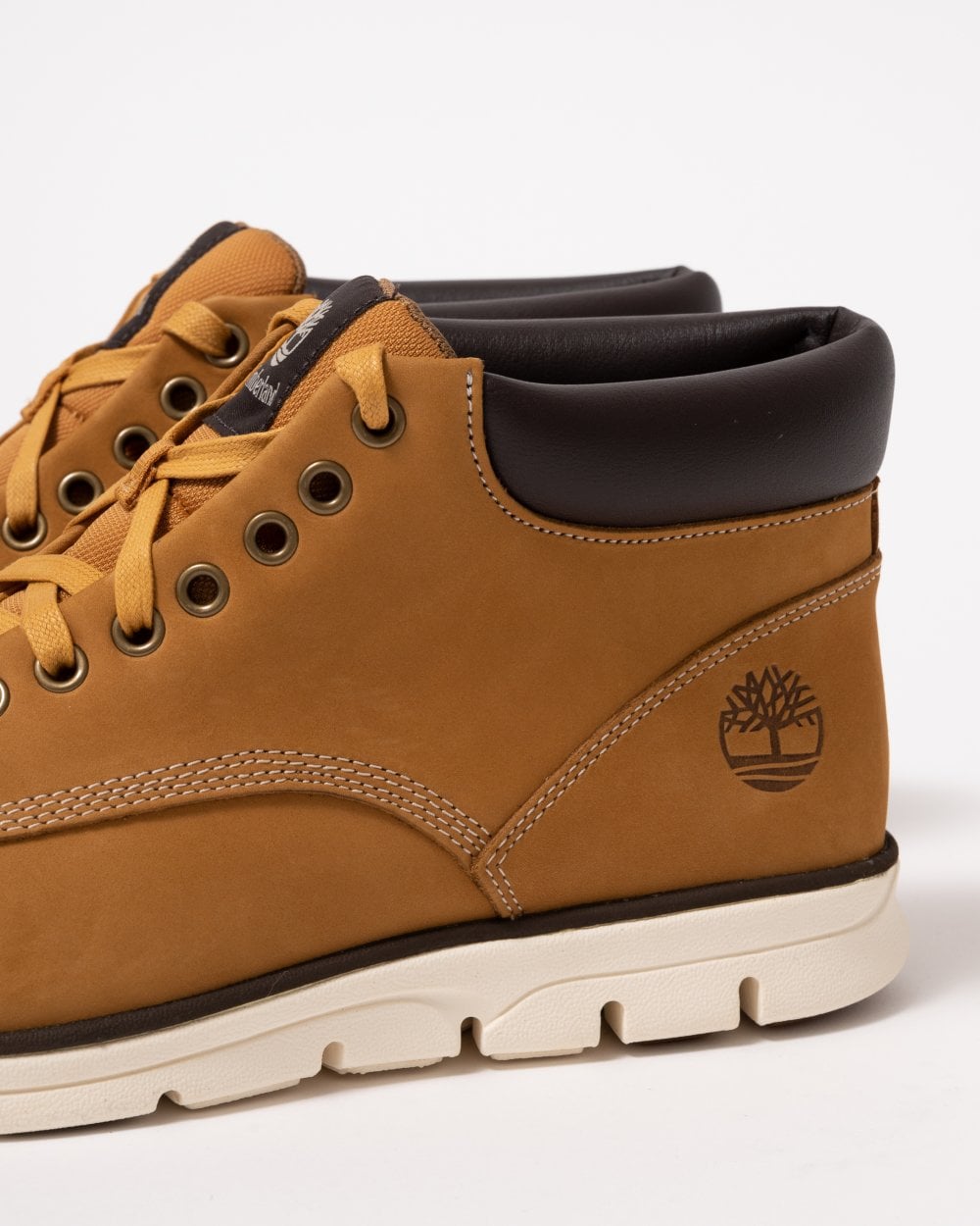 Timberland Bradstreet Leather Mens Chukka Boot - Wheat Nubuck