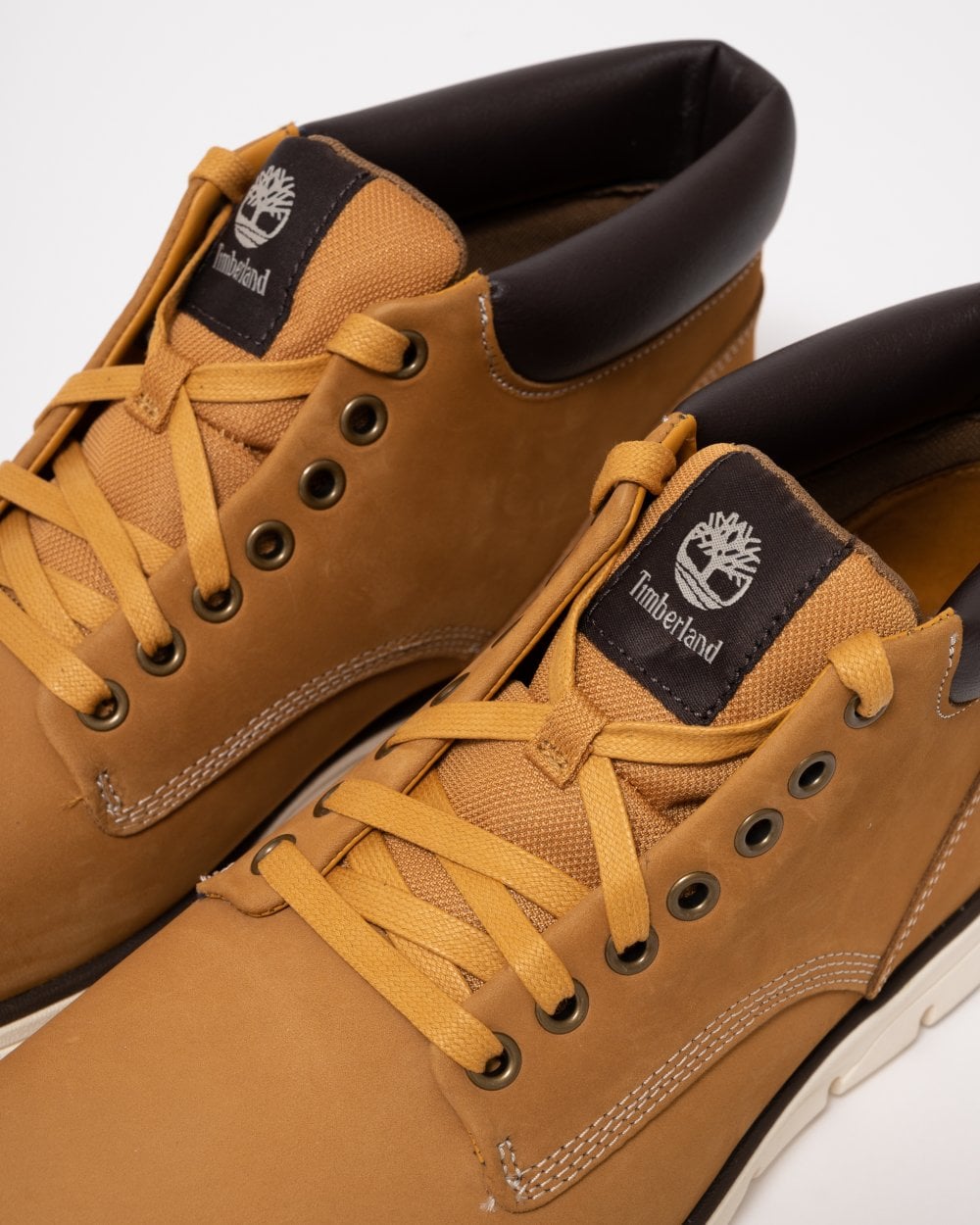 Timberland Bradstreet Leather Mens Chukka Boot - Wheat Nubuck