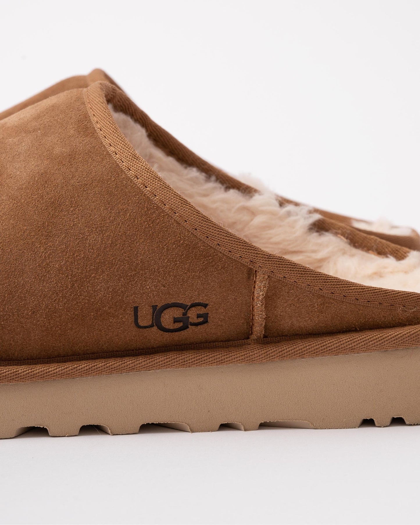 UGG Mens Classic Slip On - Chestnut