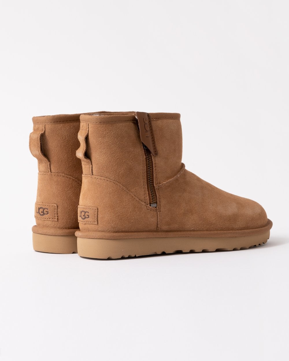 UGG Womens Classic Mini Bailey Zip Boot
