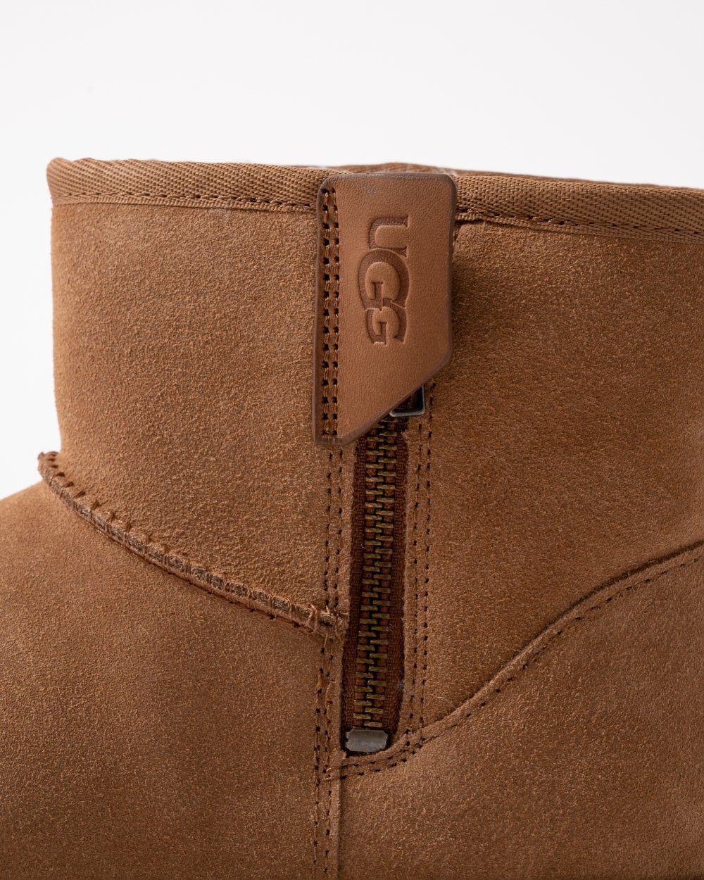 UGG Womens Classic Mini Bailey Zip Boot