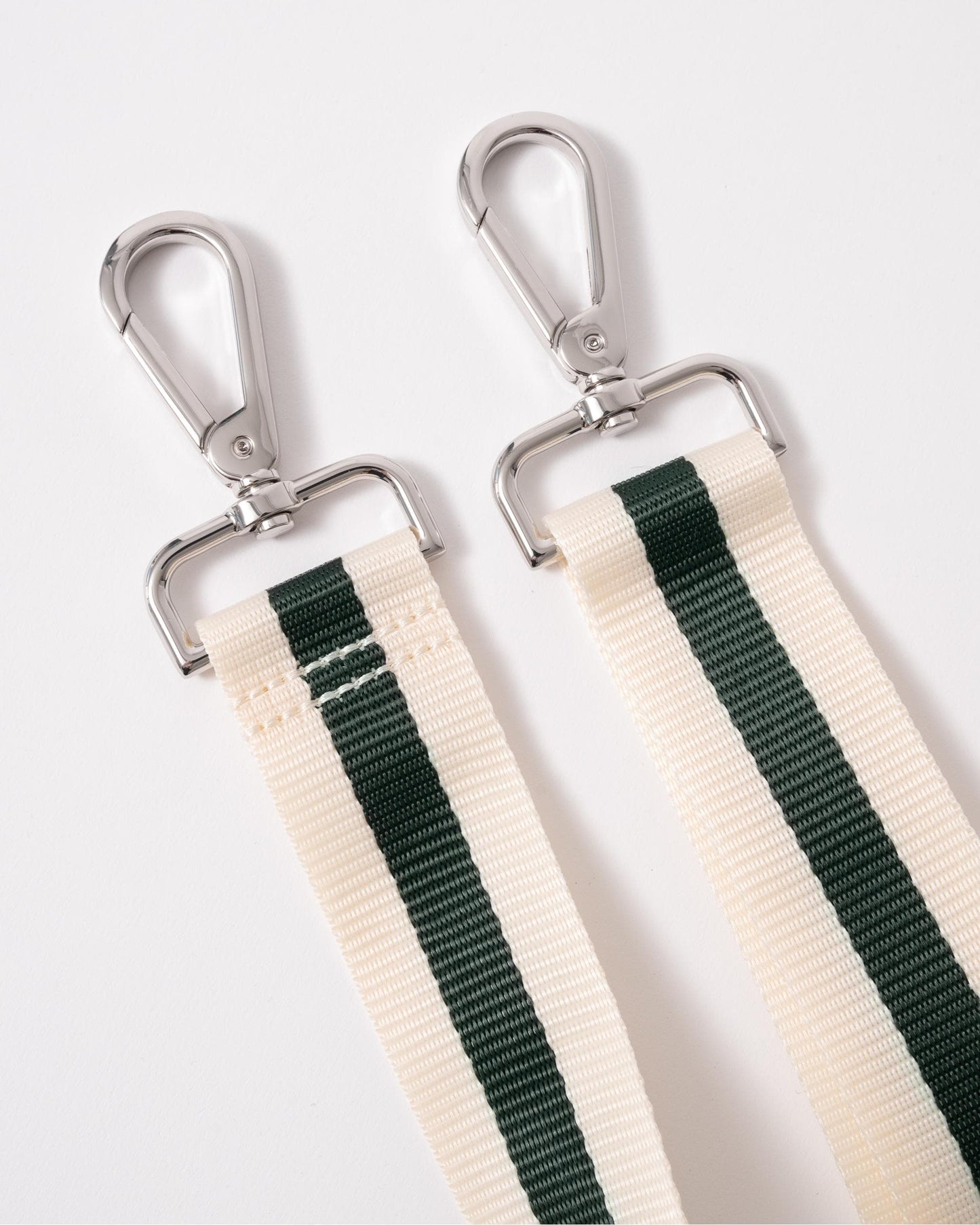 Fred Perry Recycled Polyester Classic Barrel Bag - Night Green/Ecru T11