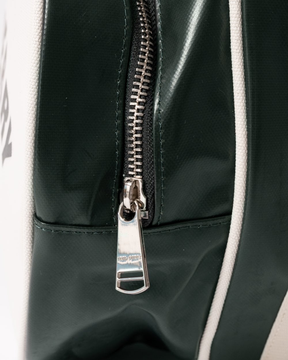 Fred Perry Recycled Polyester Classic Barrel Bag - Night Green/Ecru T11