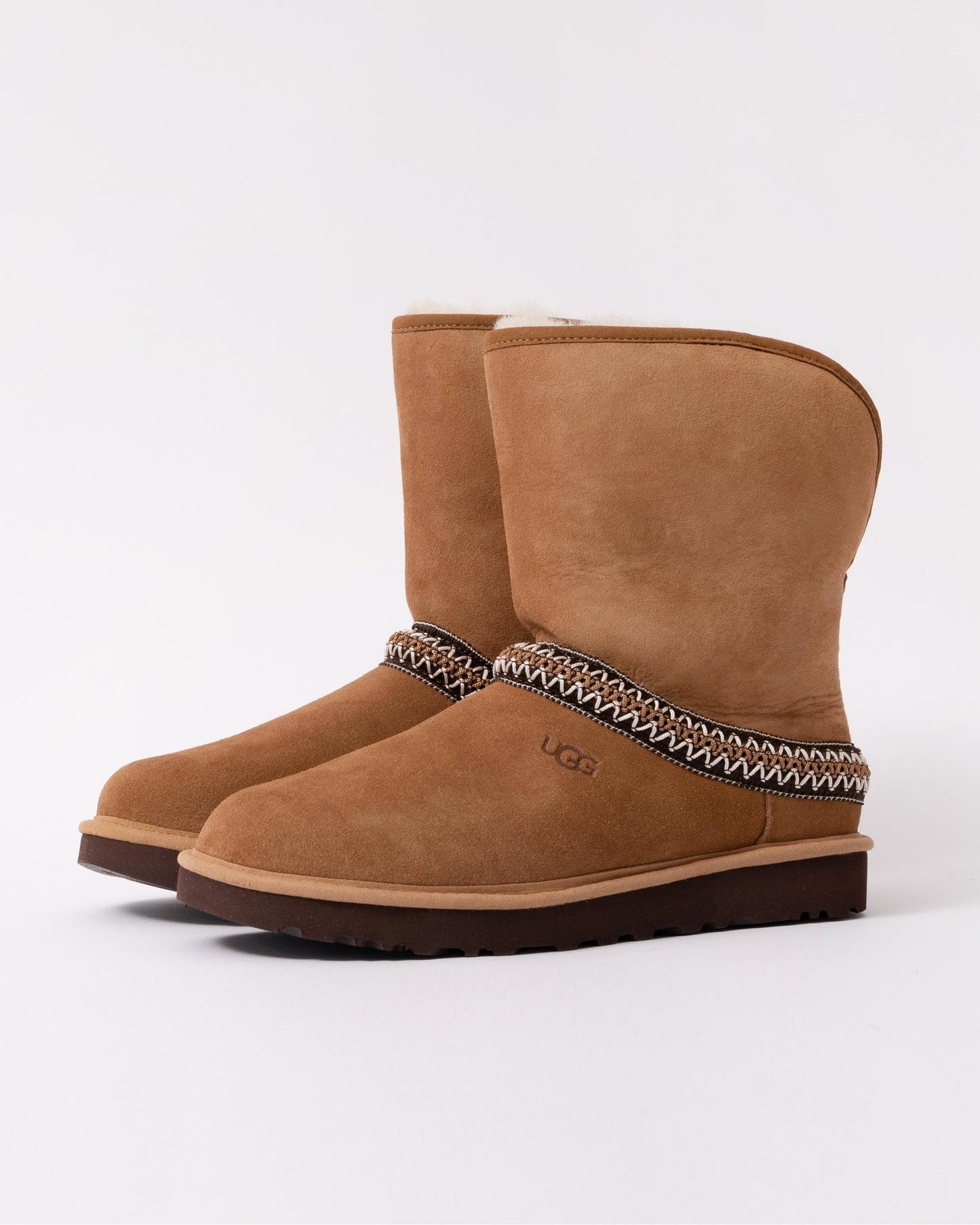 UGG Womens Classic Short Crescent Boots