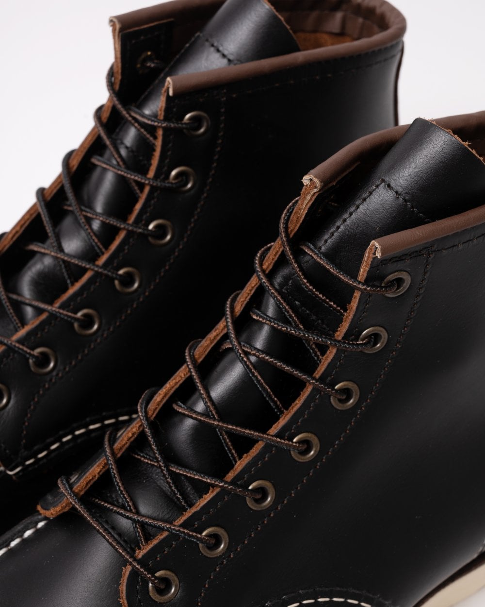 Red Wing 6 Inch Moc Toe Mens Boot - Black Prairie