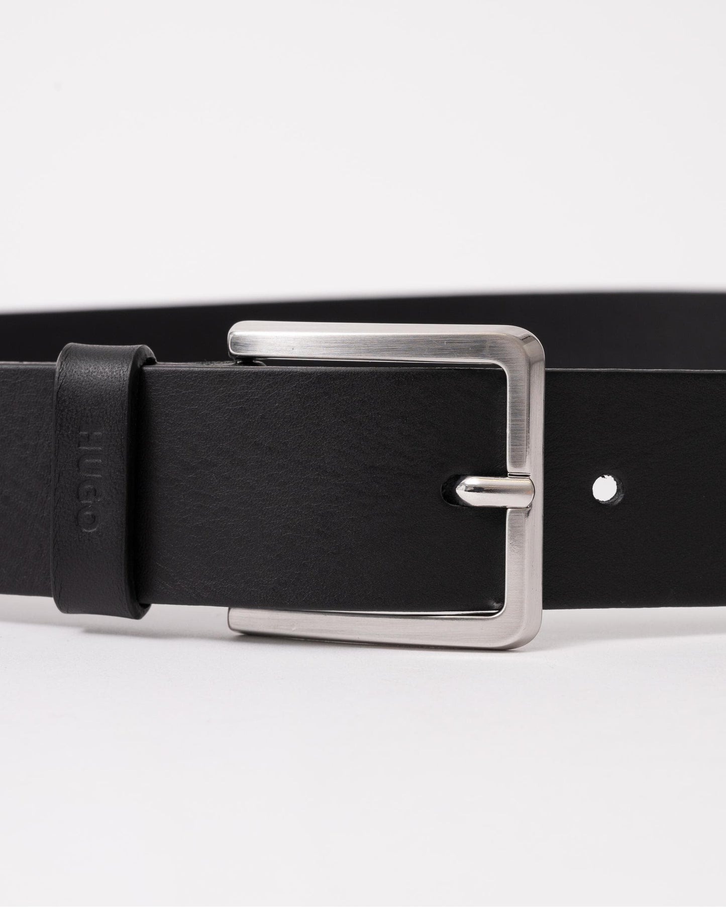 HUGO Gionios Mens Grainy Embossed-Leather Belt with Brushed Metal Hardware NOS