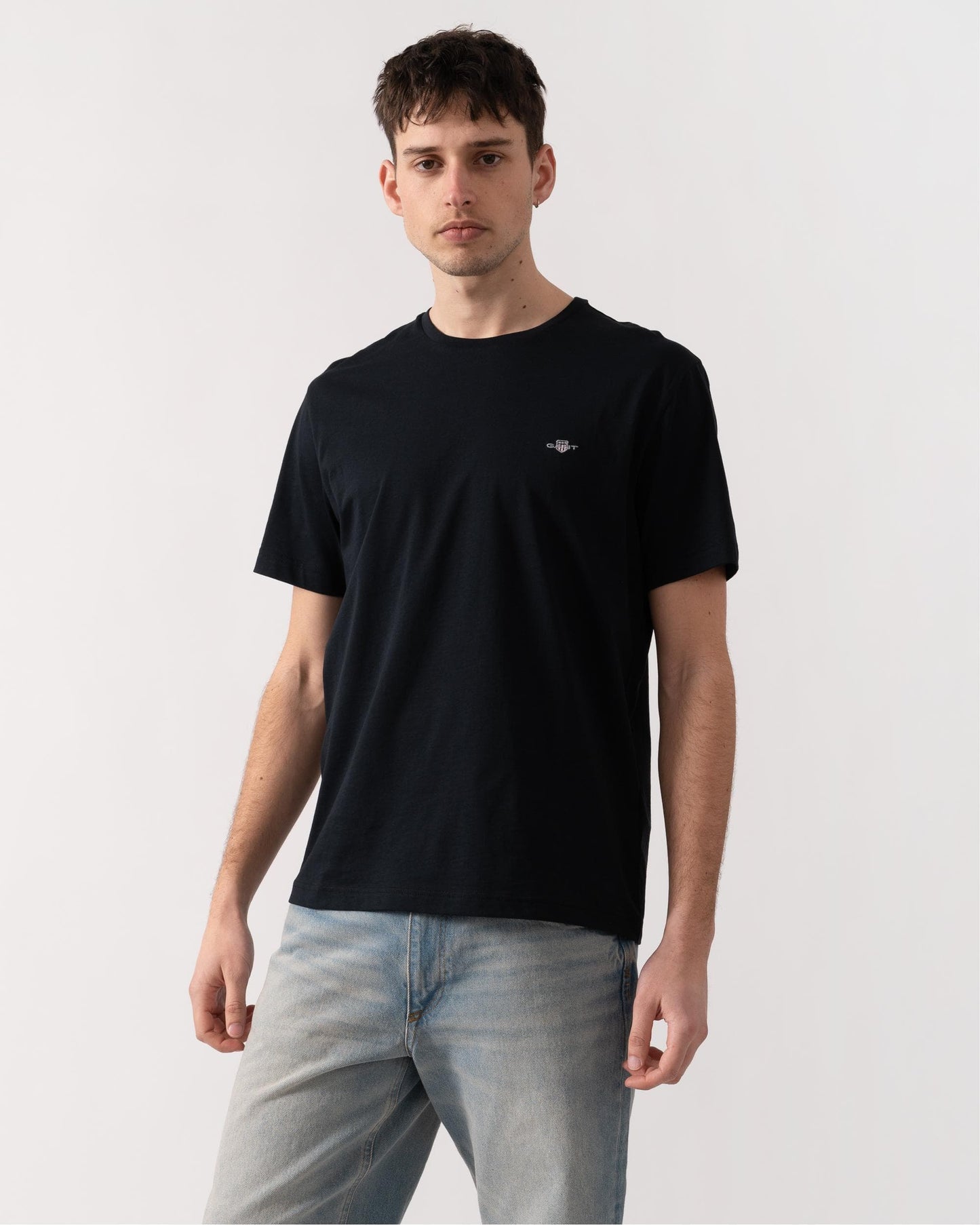 GANT Mens Seasonal Essential Embroidered Archive Shield T-Shirt