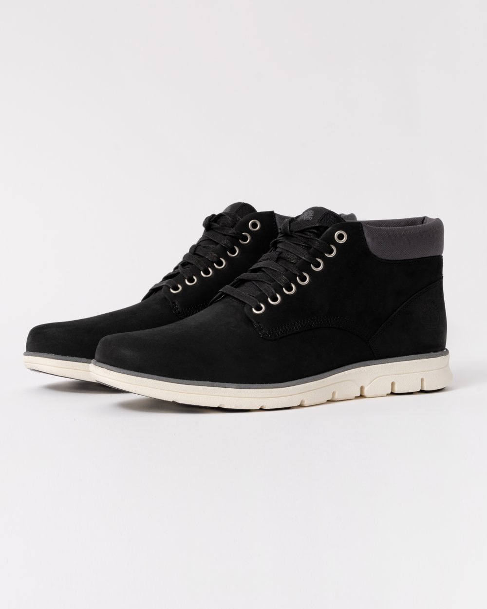 Timberland Bradstreet Leather Mens Chukka Boot - Black