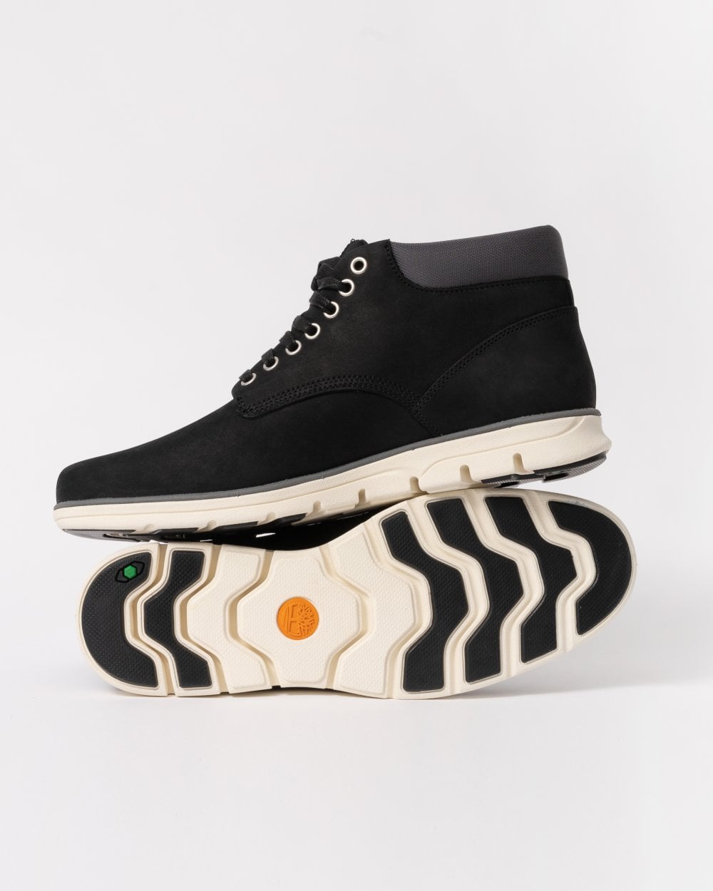 Timberland Bradstreet Leather Mens Chukka Boot - Black