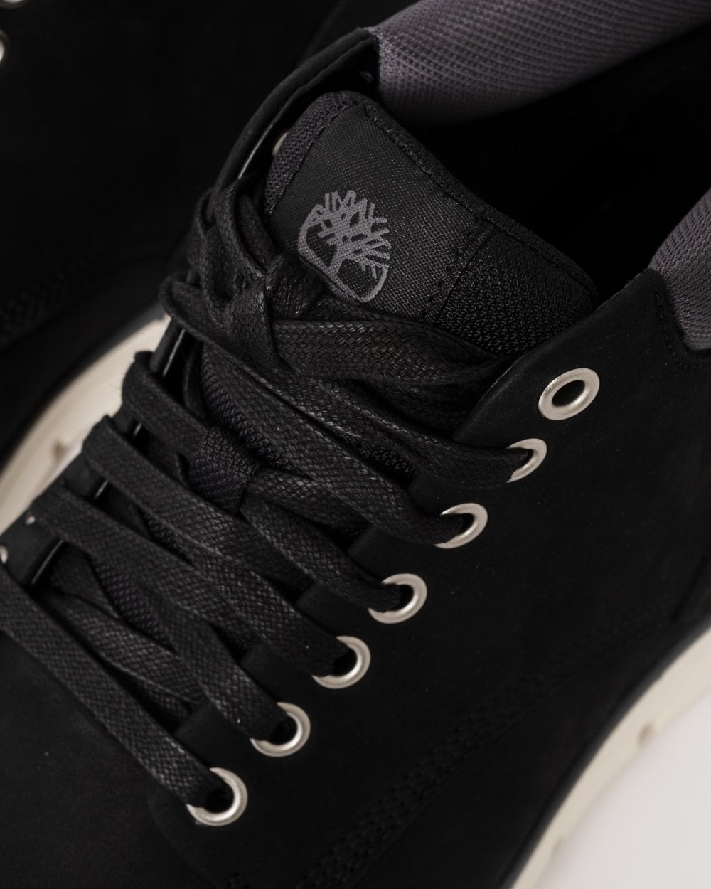 Timberland Bradstreet Leather Mens Chukka Boot - Black