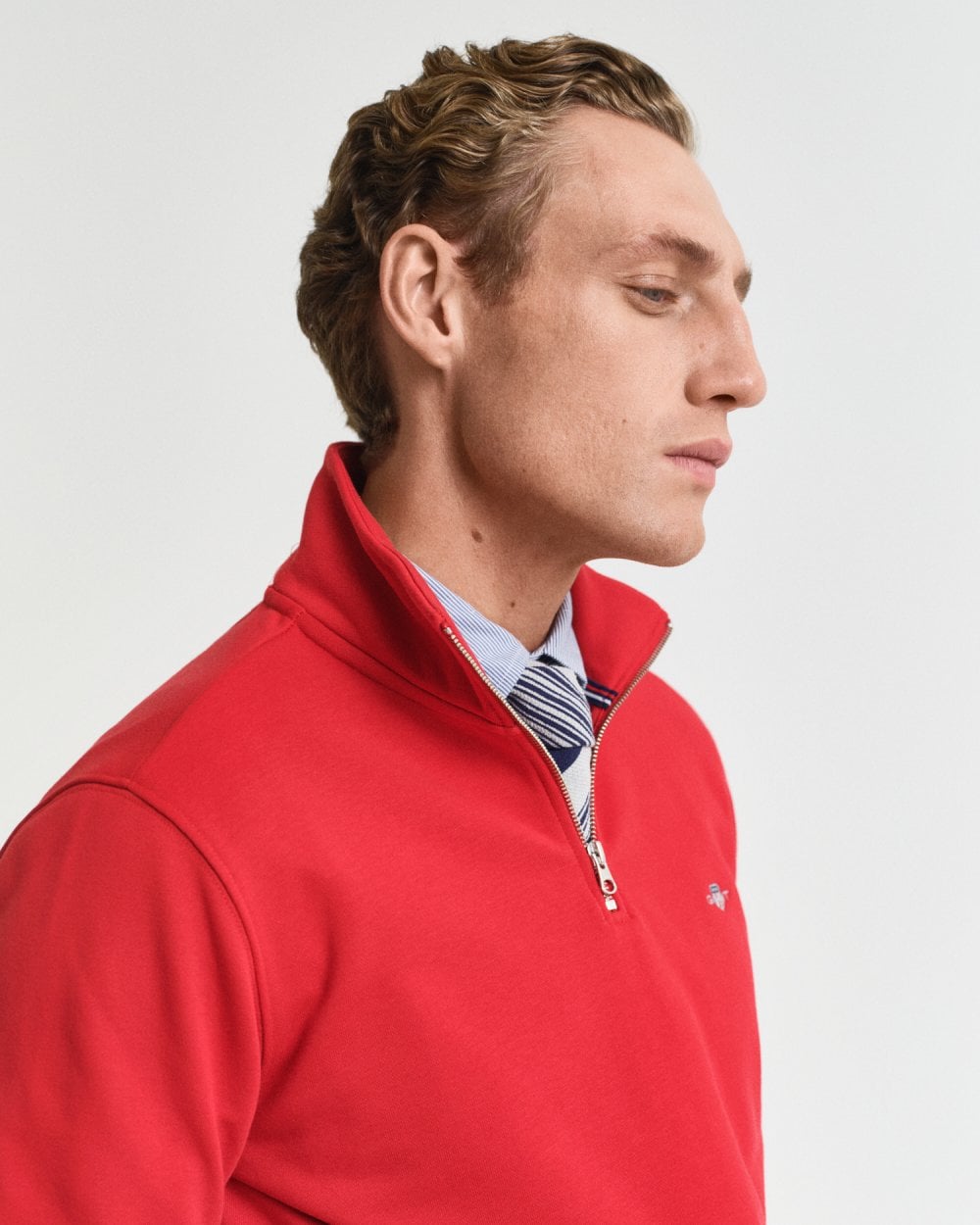 GANT Mens Regular Fit Shield Logo Half Zip Sweatshirt - 630 Ruby Red