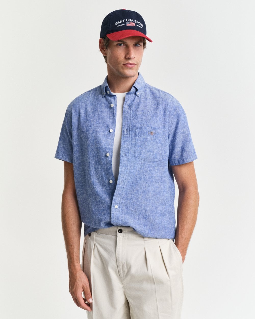GANT Mens Regular Fit Cotton Linen Short Sleeve Shirt with Embroidered Shield