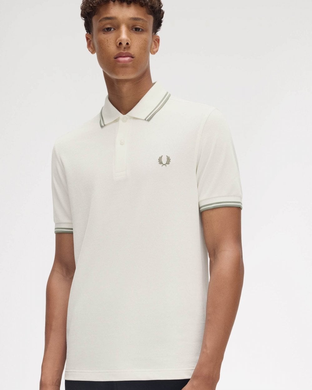 Fred Perry Mens Twin Tipped Signature Polo Shirt Pre A/W 25 - Light Ecru/Olive Mint  Y54