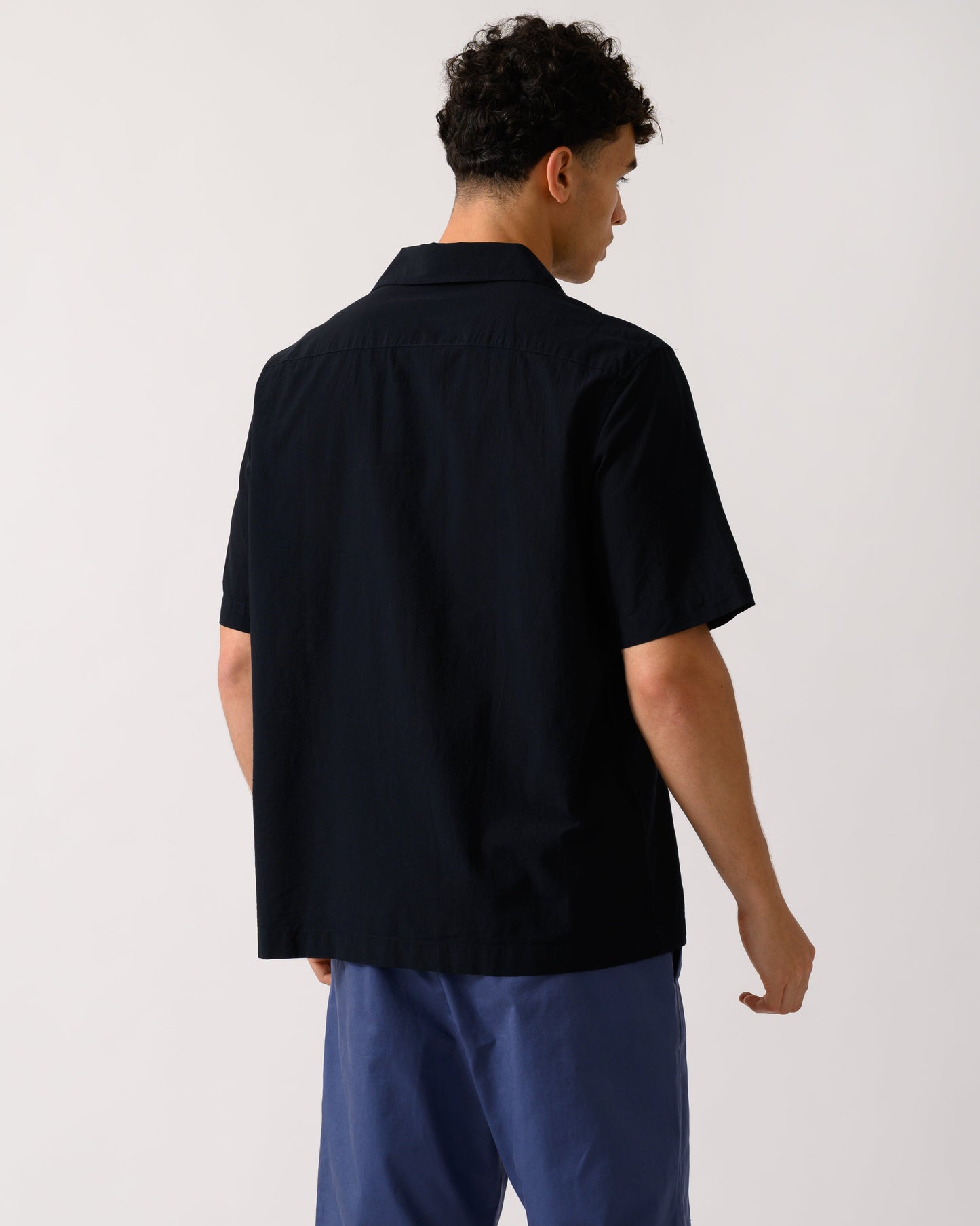 Fred Perry Mens Lightweight Texture Revere Collar Short Sleeve Shirt - Navy 795